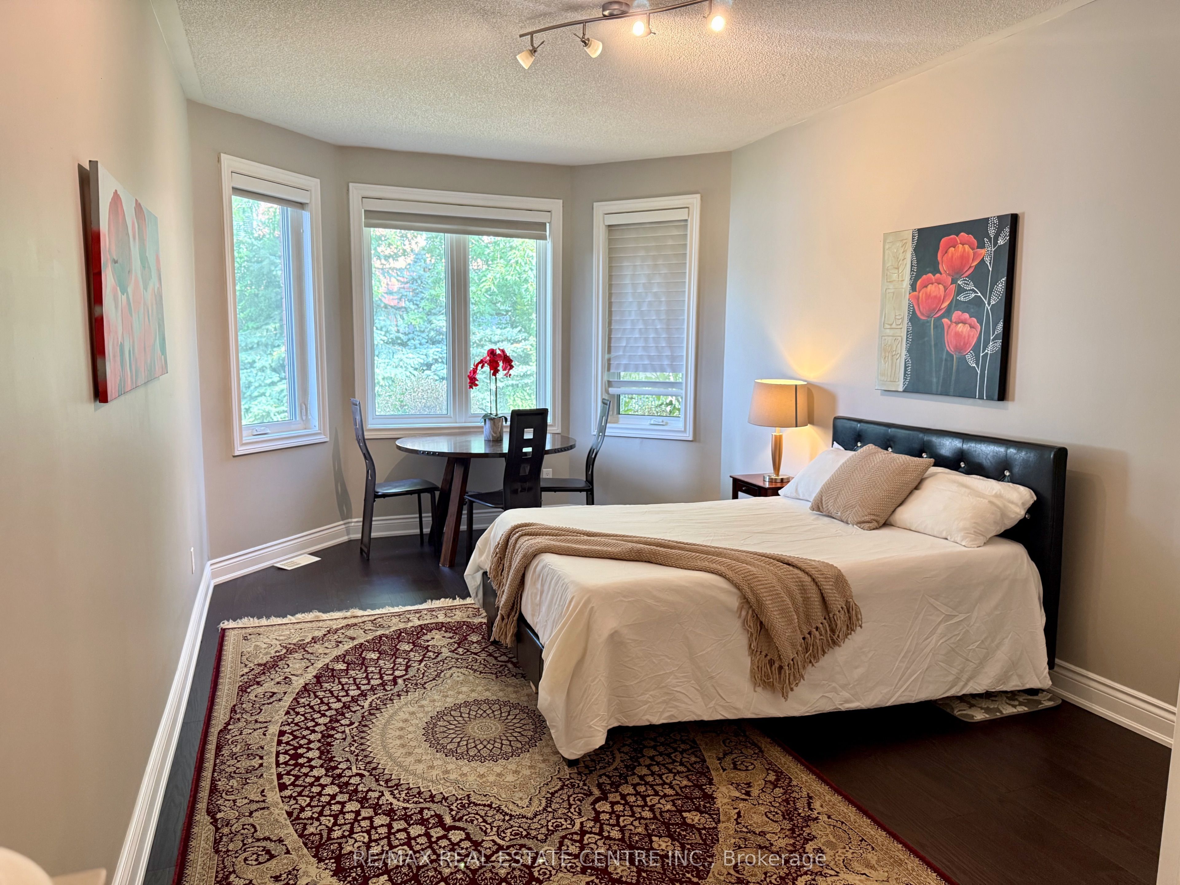 MLS #W12396962 image #18