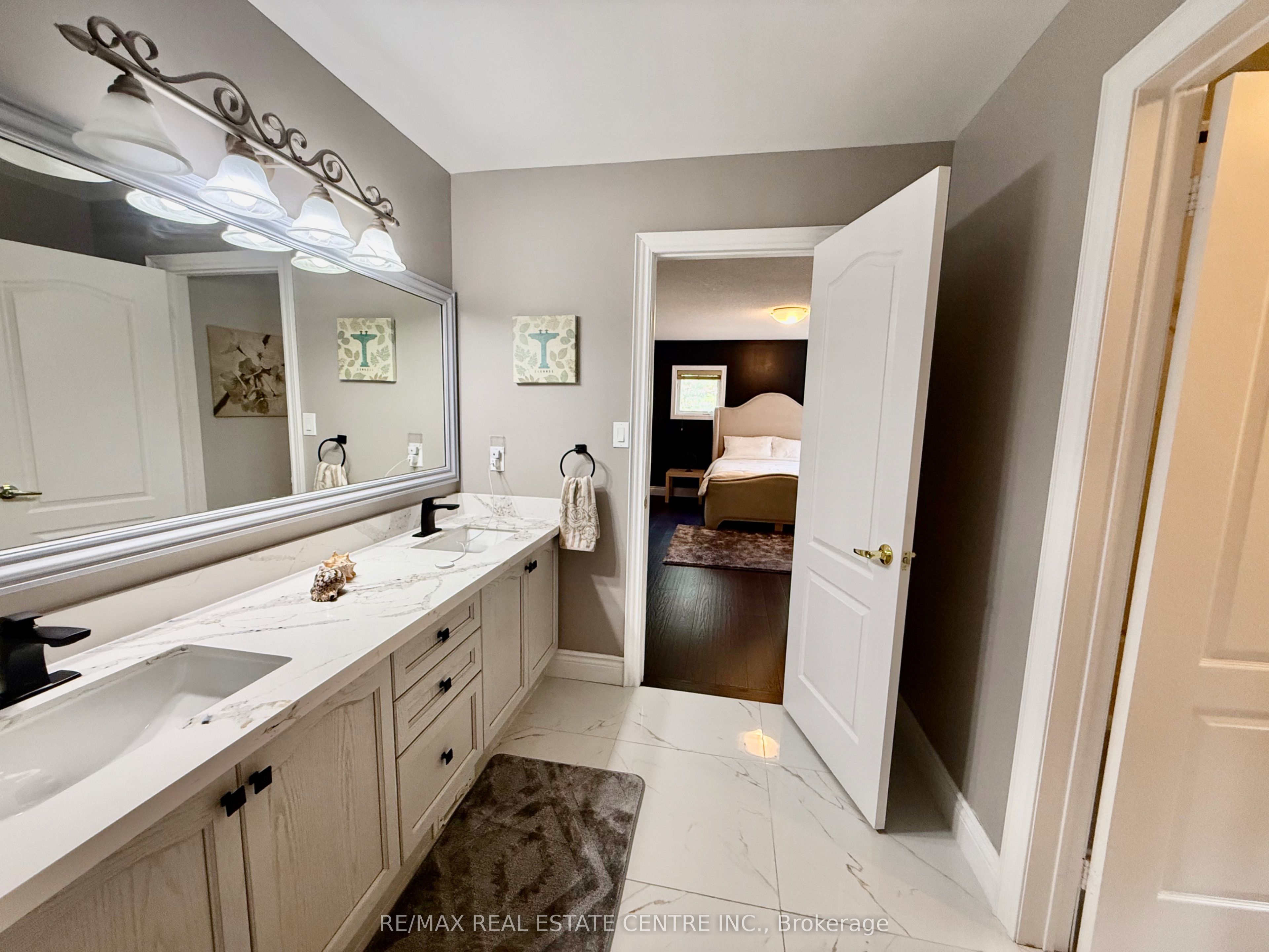 MLS #W12396962 image #35