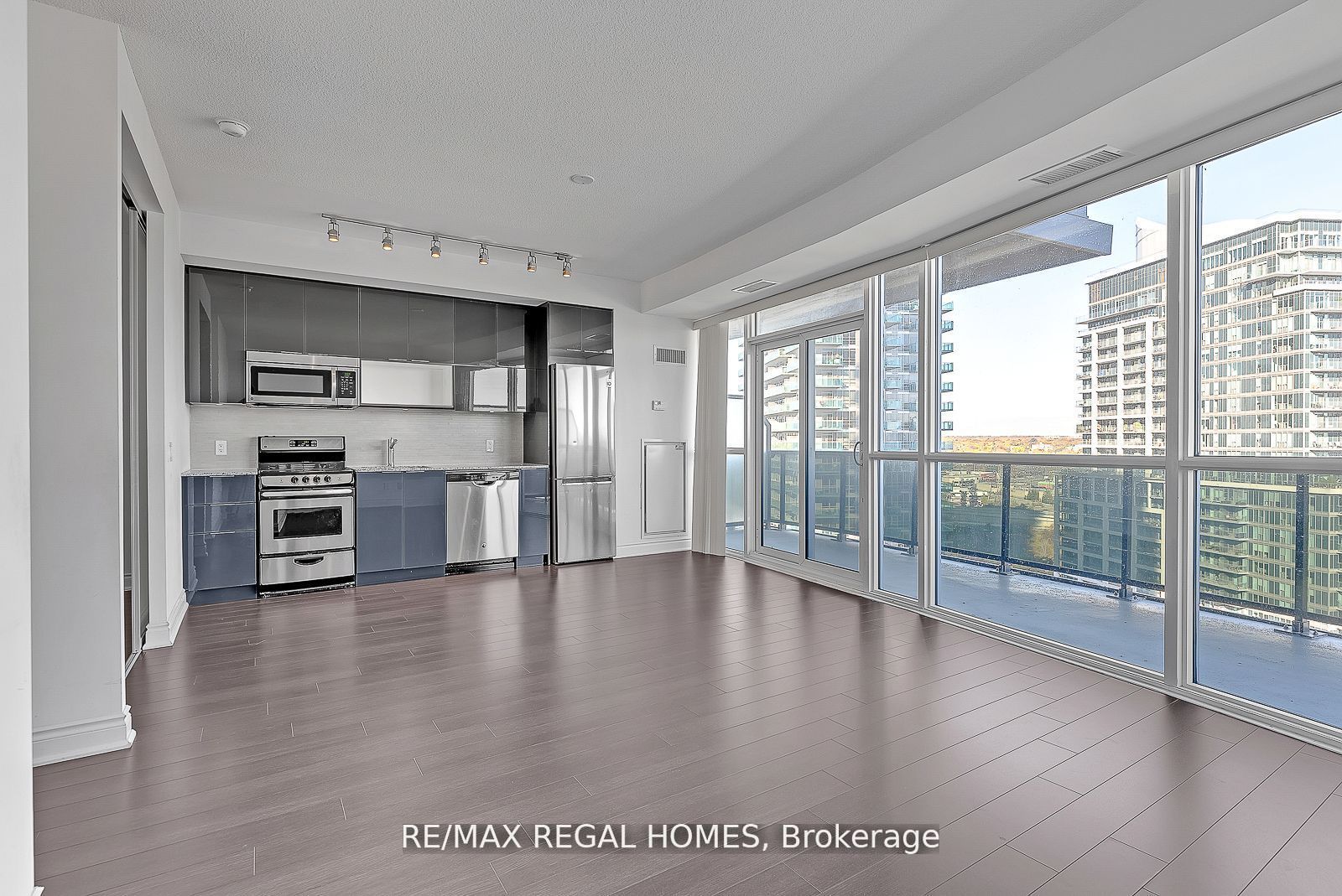 MLS #W12396970 image #1