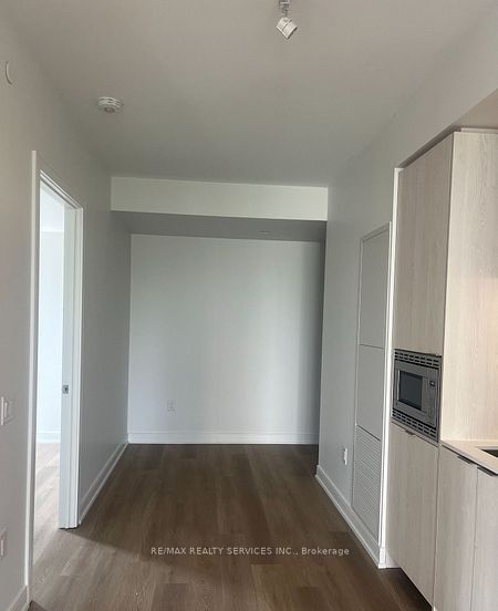 MLS #W12398032 image #2