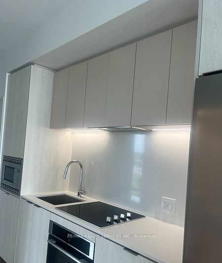 MLS #W12398032 image #3