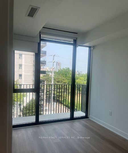 MLS #W12398032 image #4