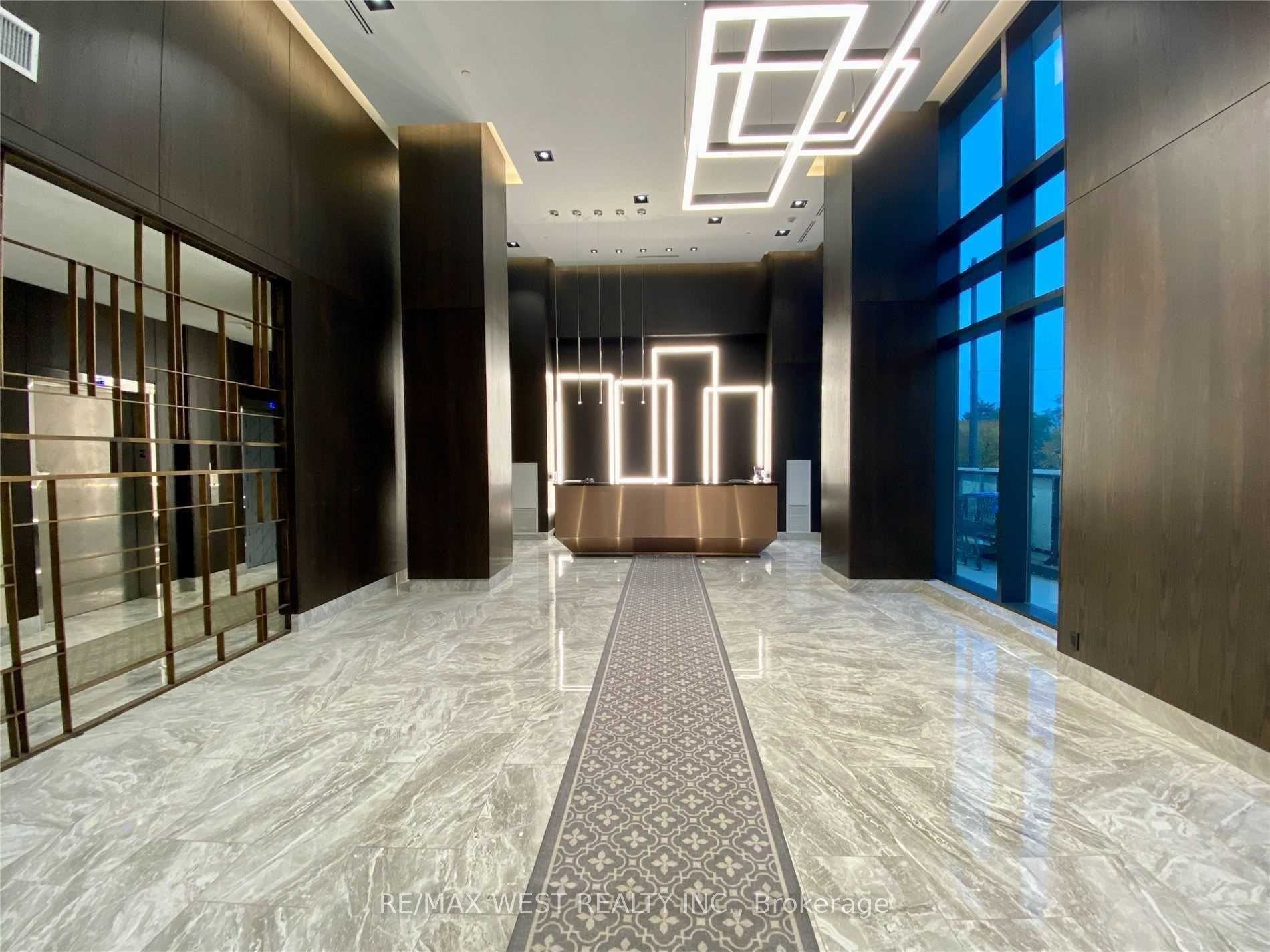 MLS #W12398035 image #10