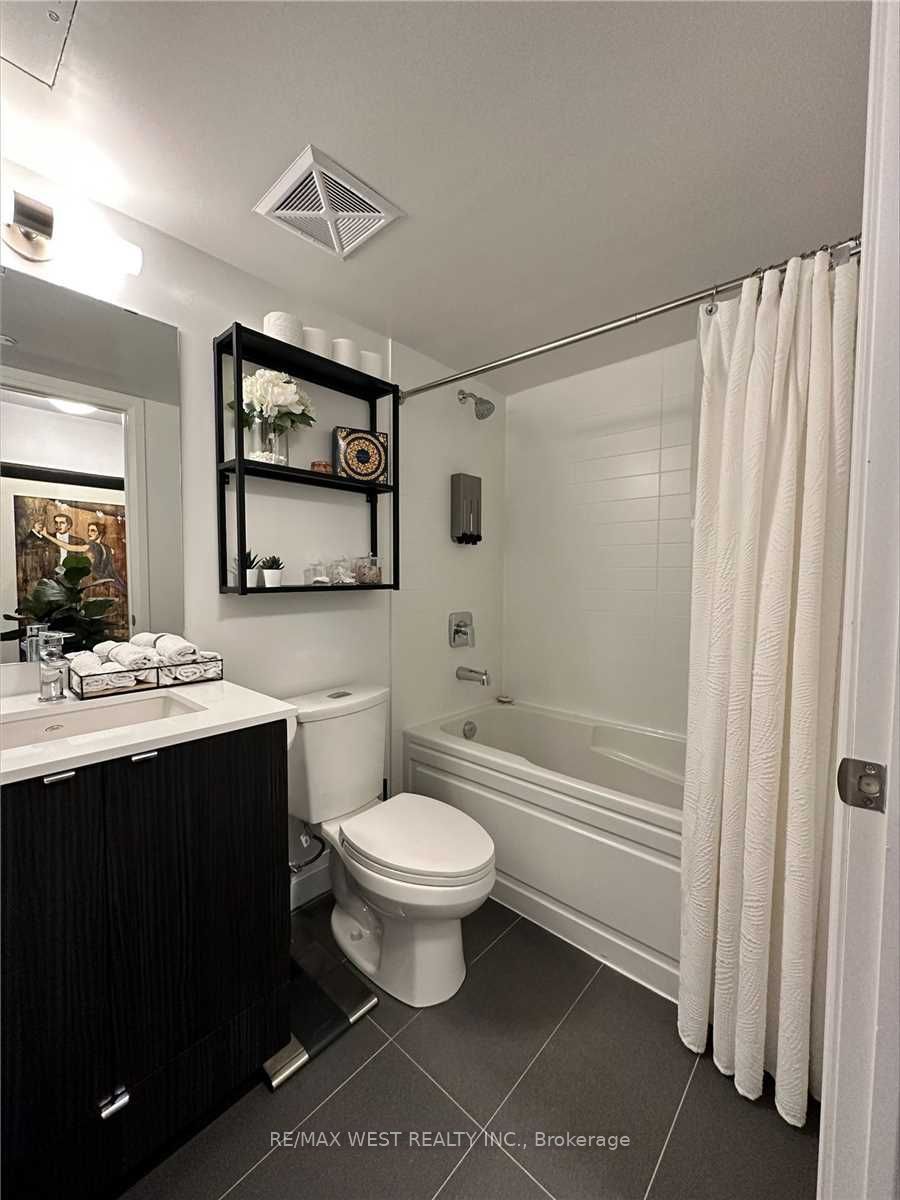 MLS #W12398035 image #8