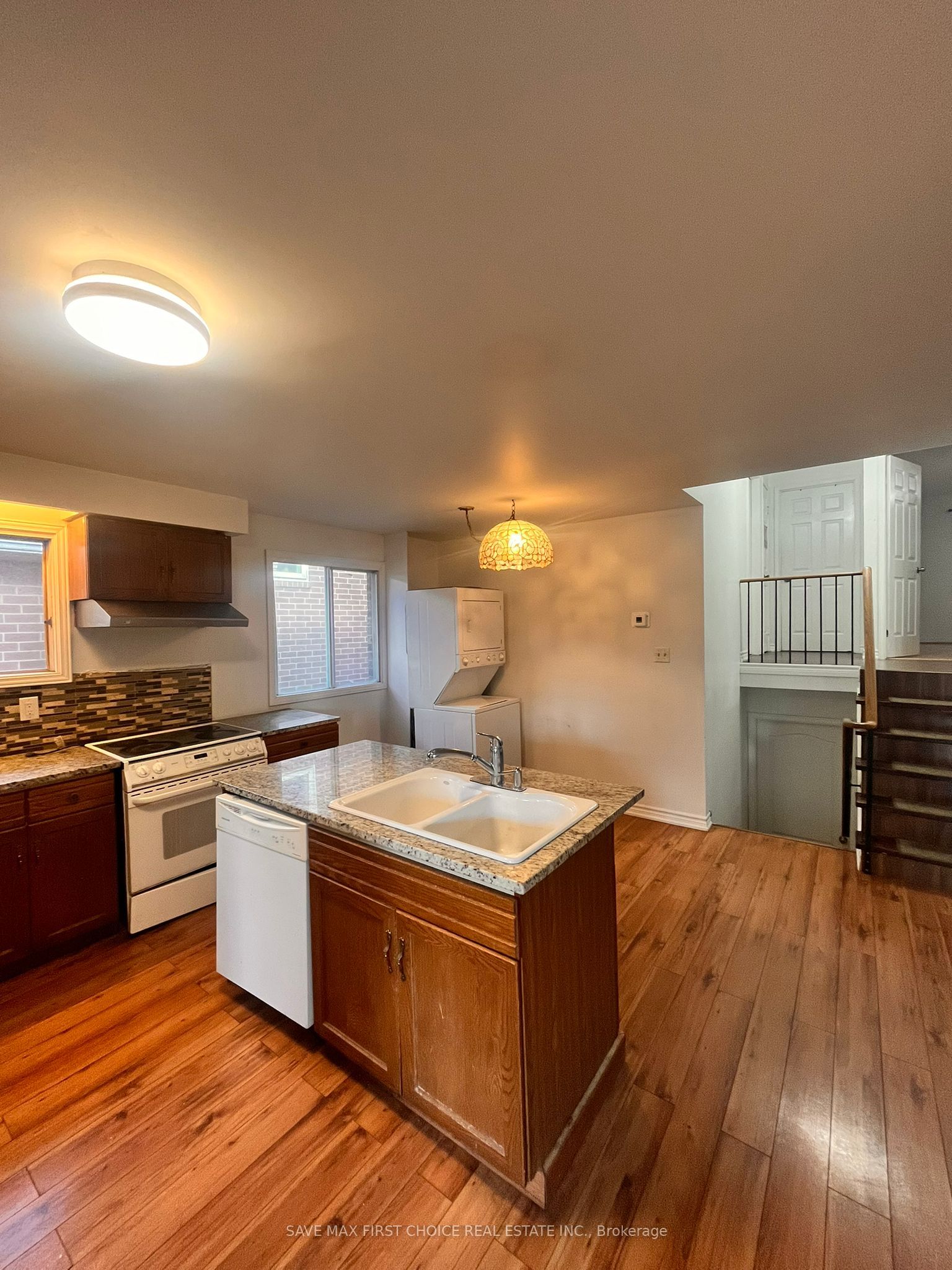 MLS #W12398305 image #2