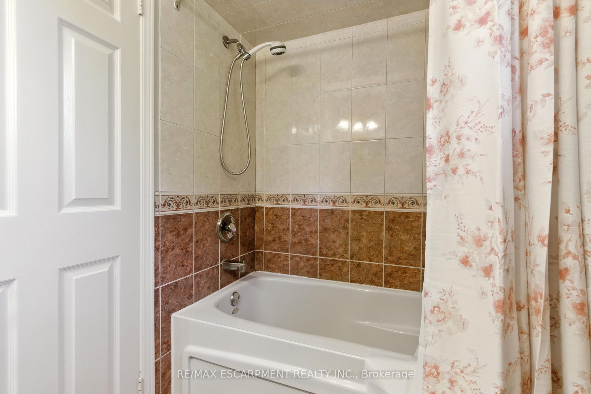 MLS #W12398438 image #23