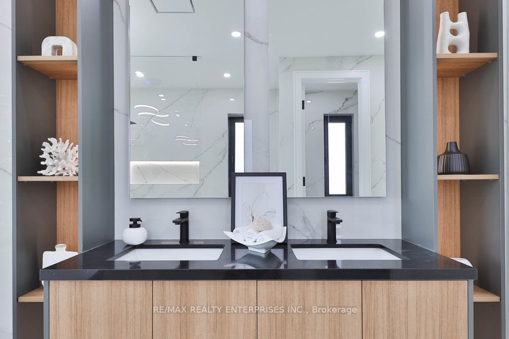 MLS #W12398620 image #23