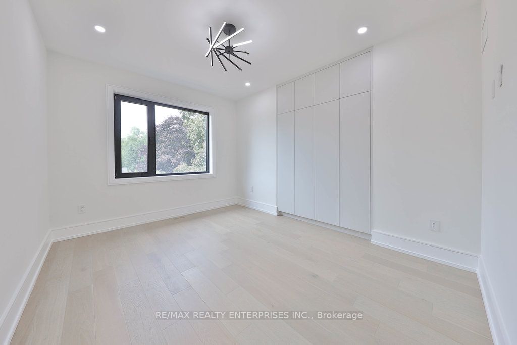 MLS #W12398620 image #30