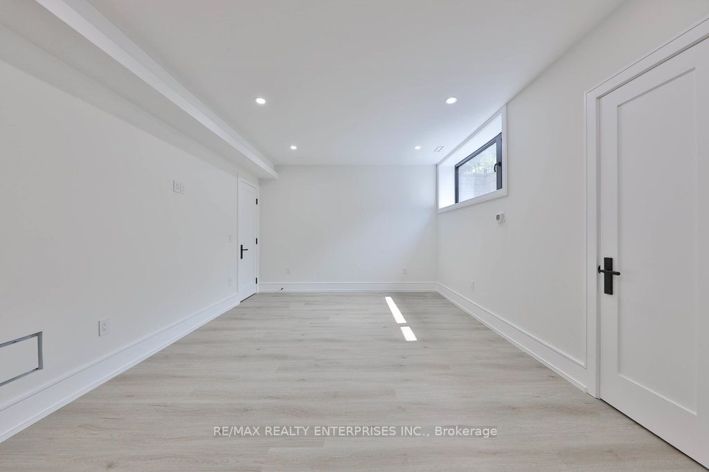 MLS #W12398620 image #33