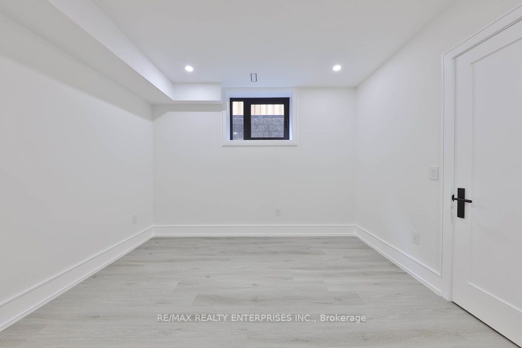 MLS #W12398620 image #38