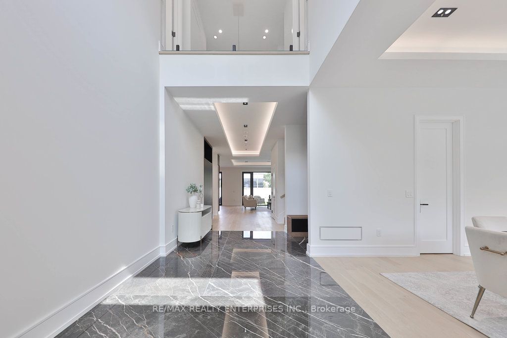 MLS #W12398620 image #4