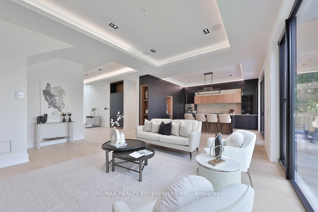 MLS #W12398620 image #9