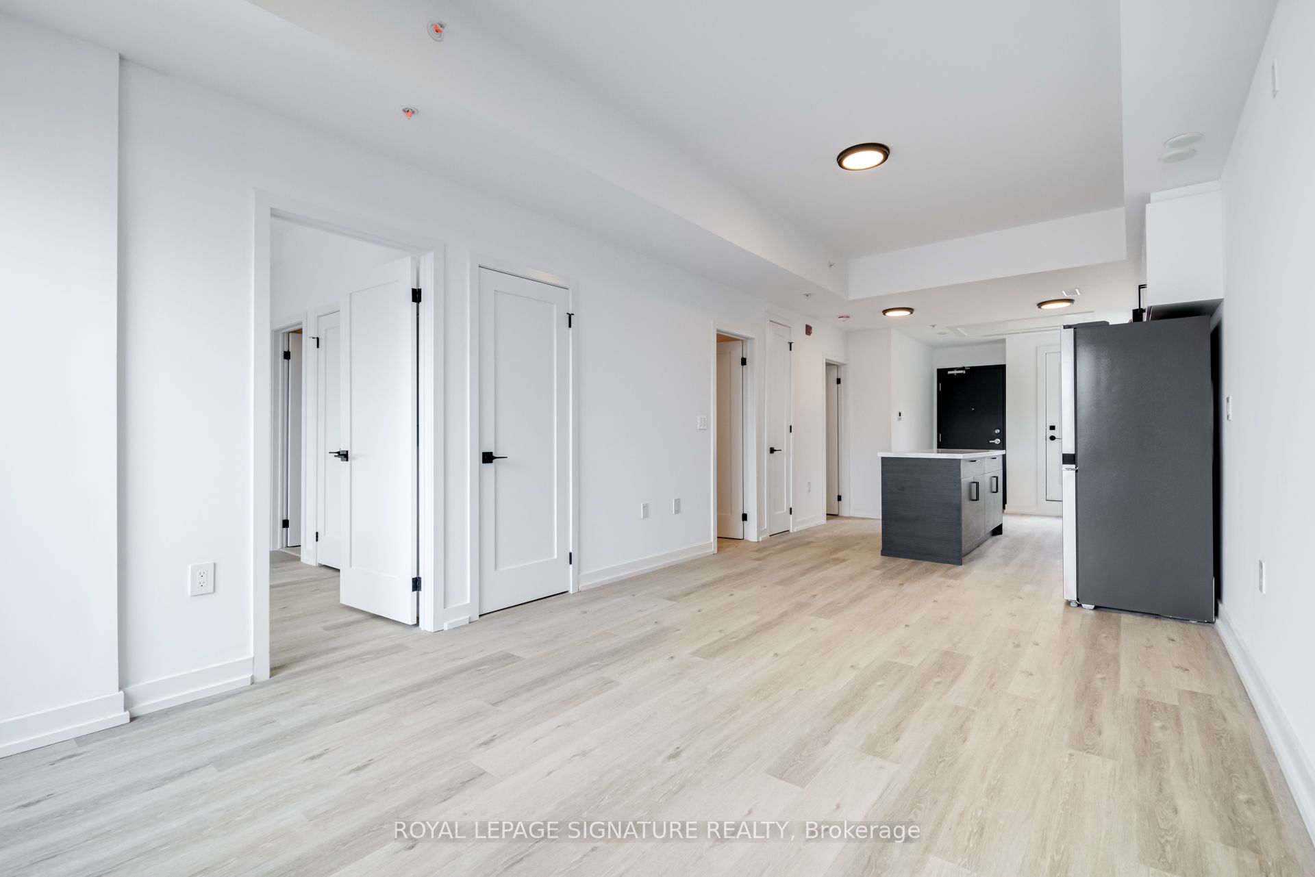 MLS #W12398821 image #1