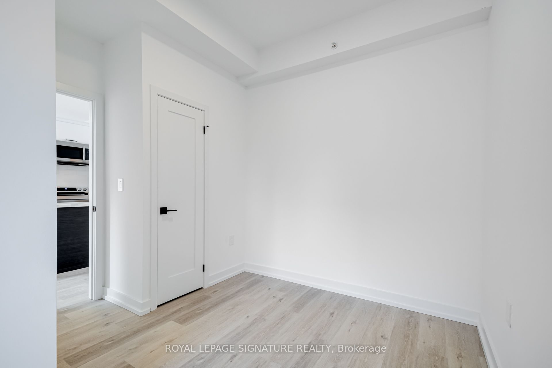 MLS #W12398821 image #13