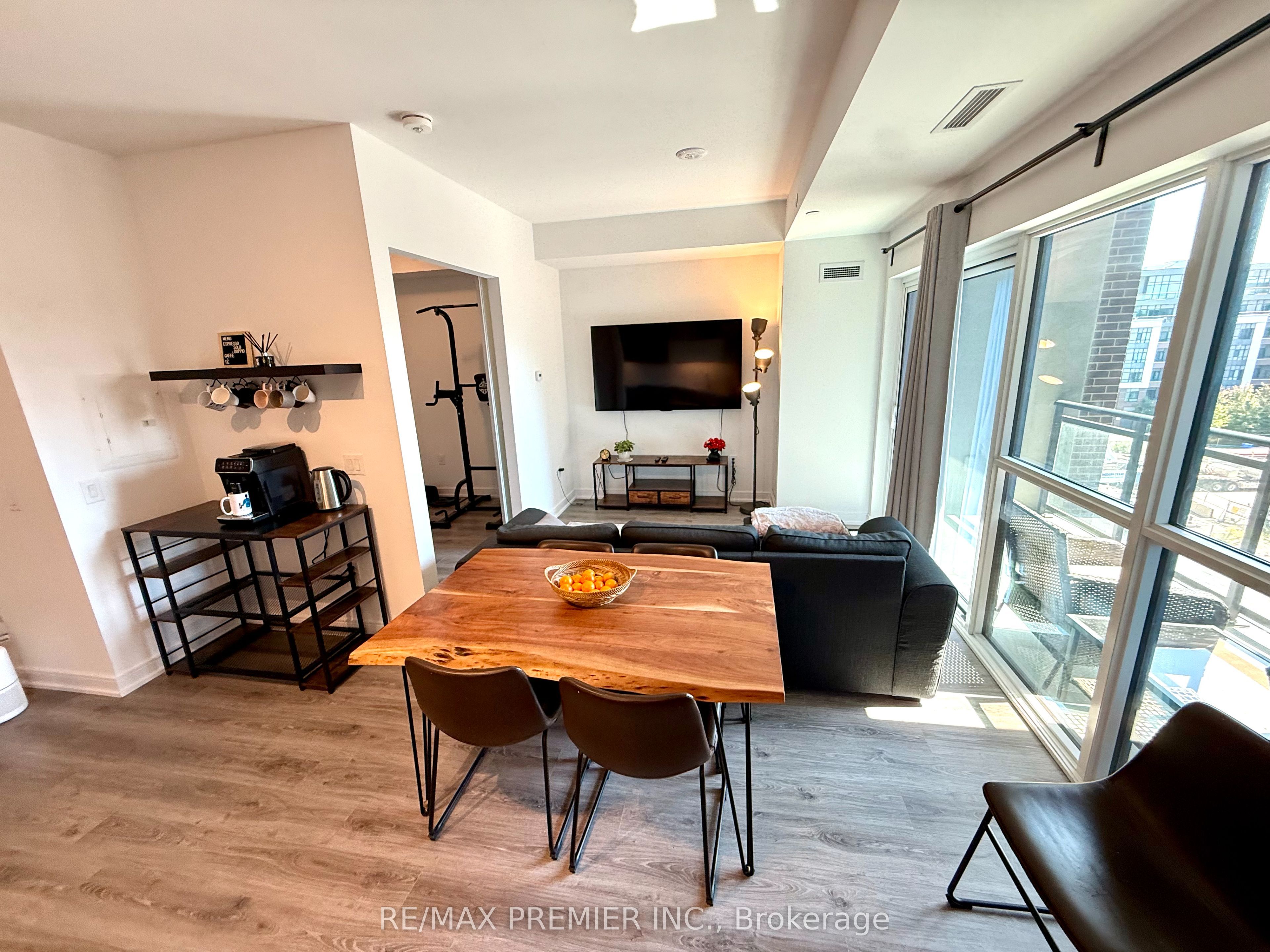 MLS #W12398901 image #12