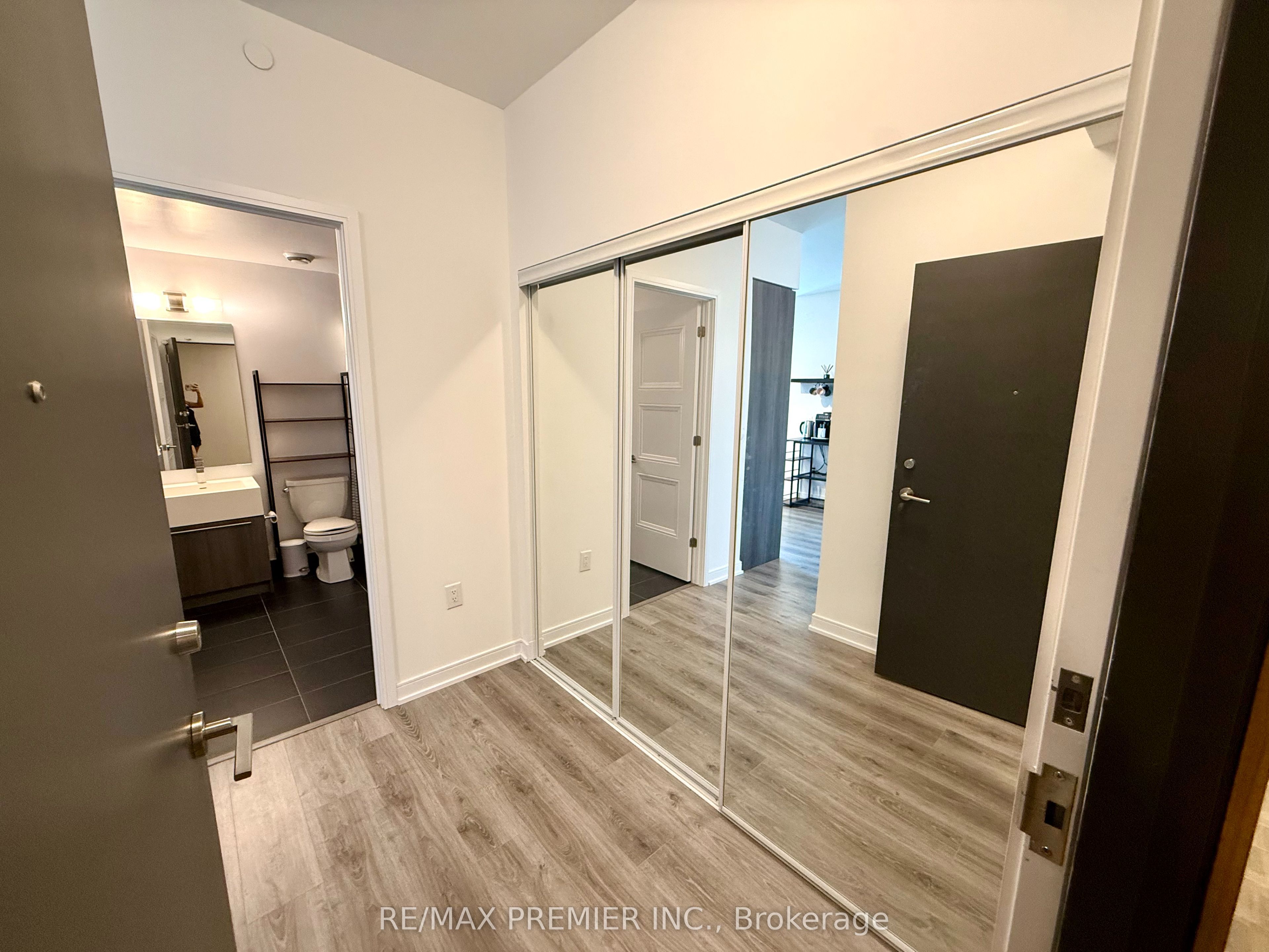 MLS #W12398901 image #20