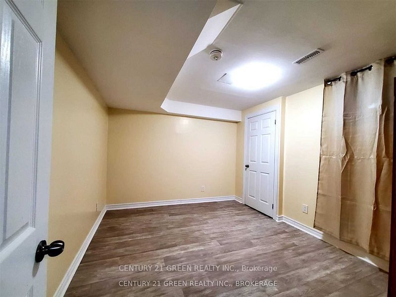 MLS #W12398923 image #8