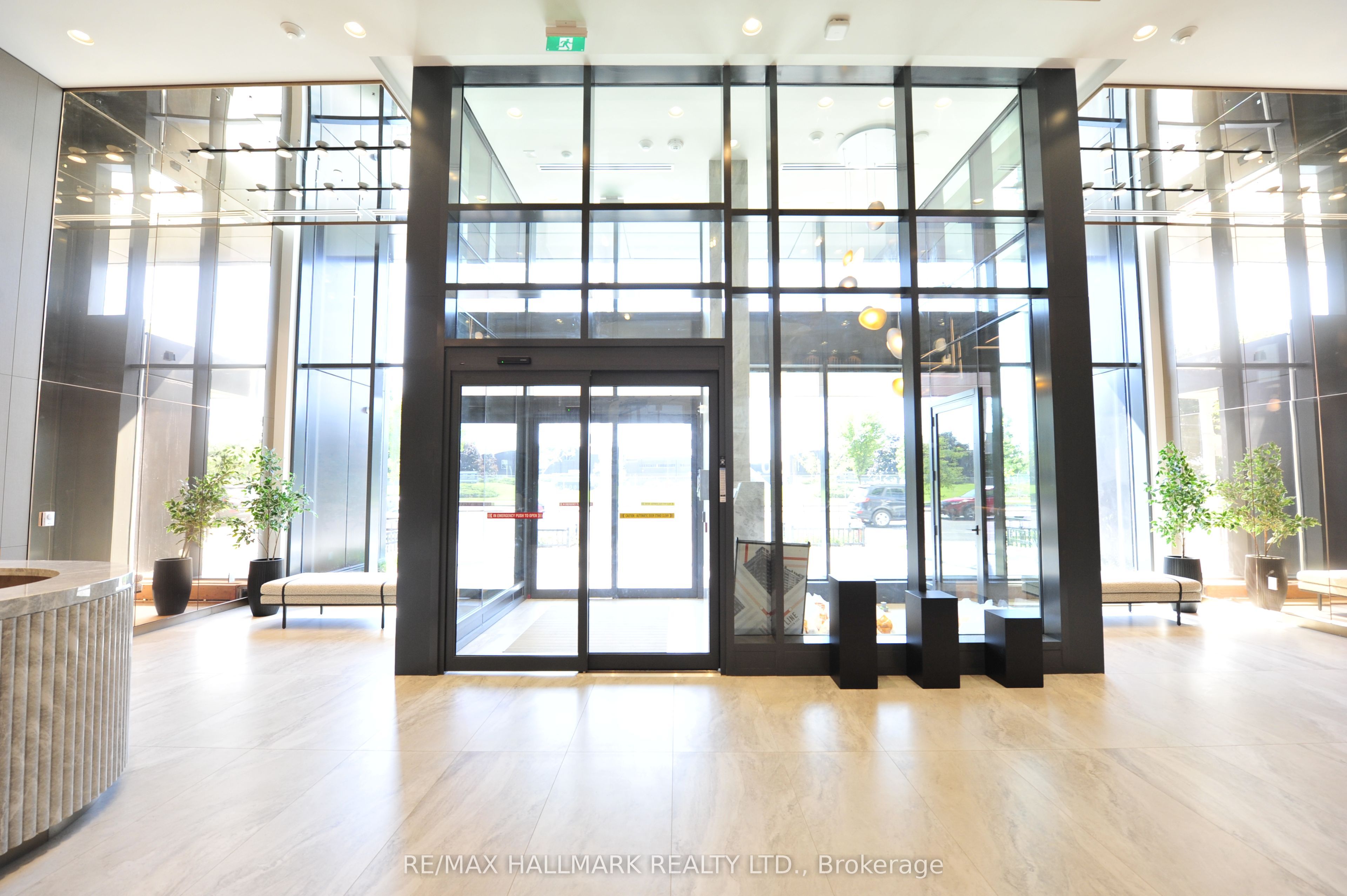 MLS #W12399002 image #1