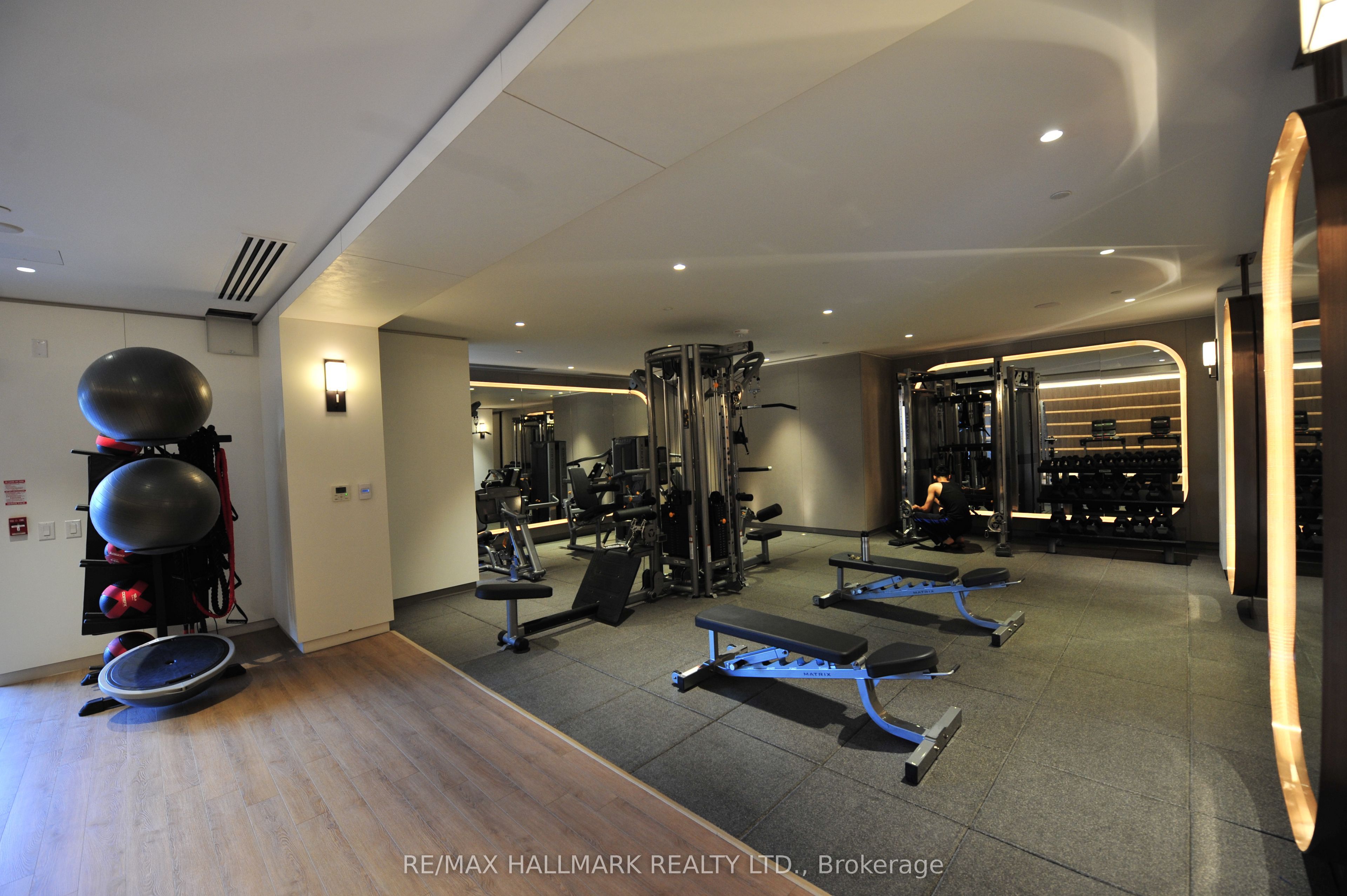 MLS #W12399002 image #8