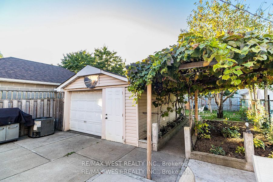 MLS #W12399162 image #19