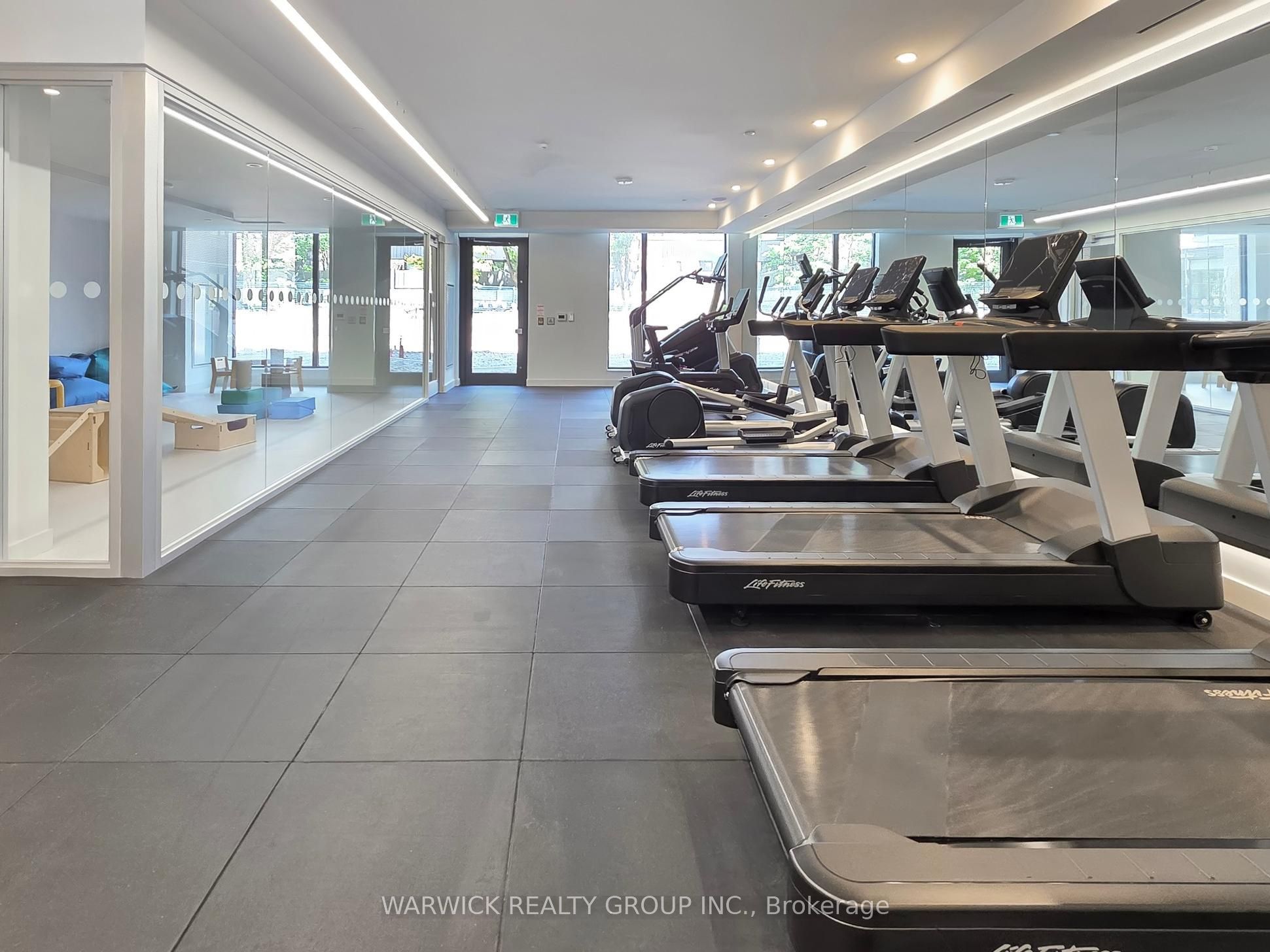 MLS #W12399370 image #10