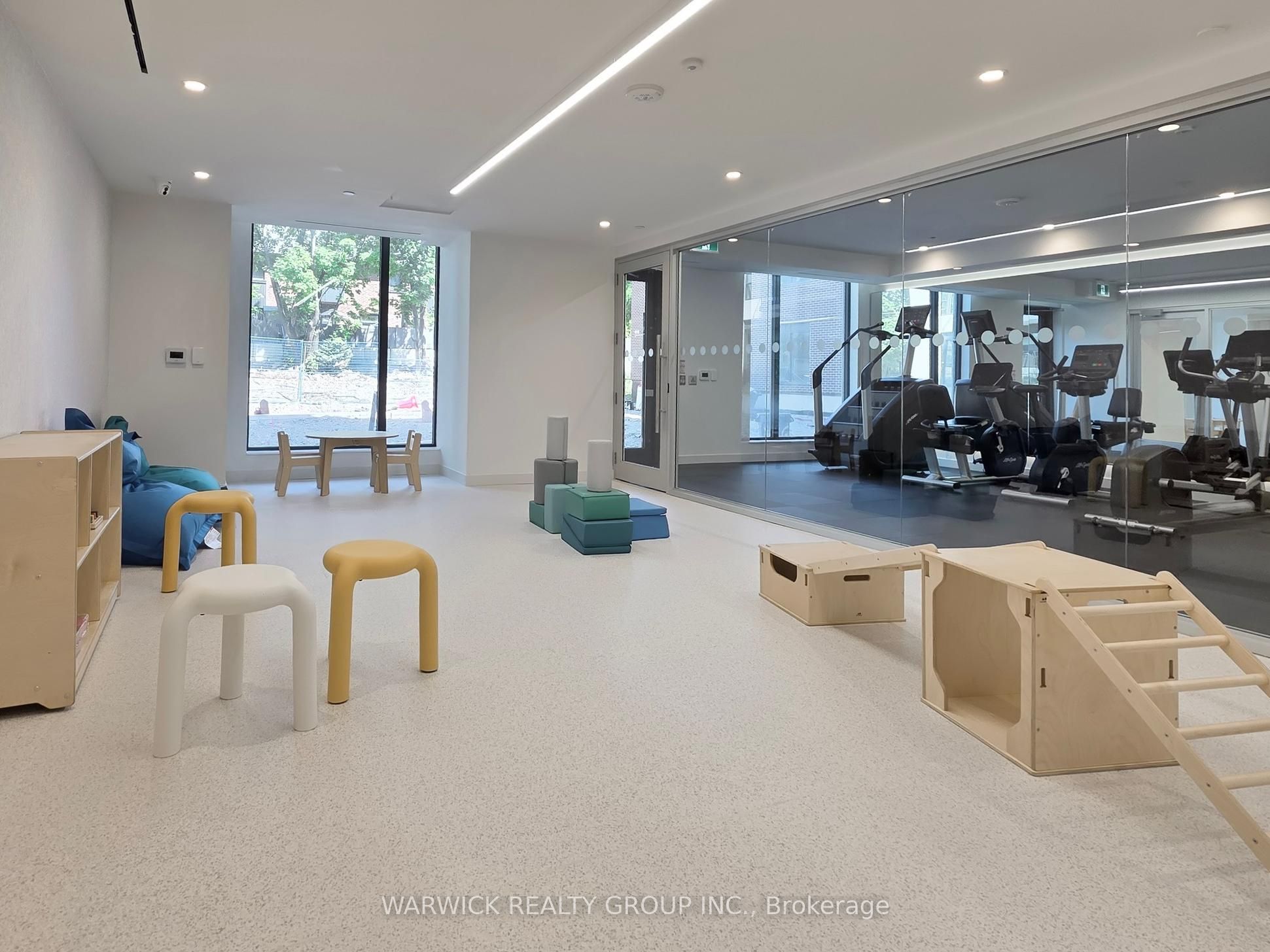 MLS #W12399370 image #11