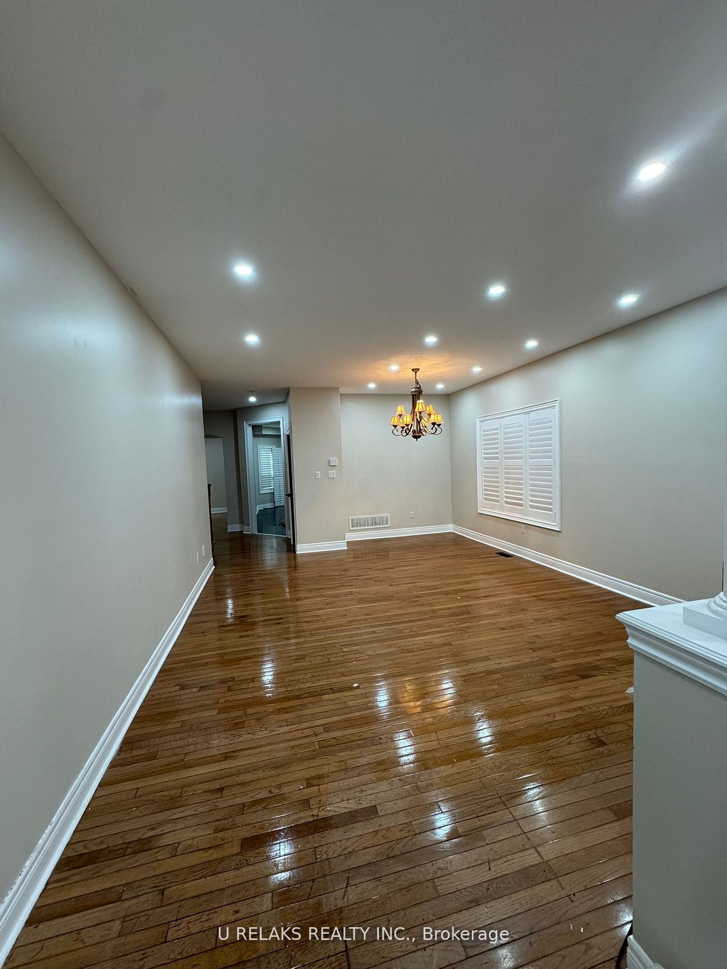 MLS #W12399377 image #1