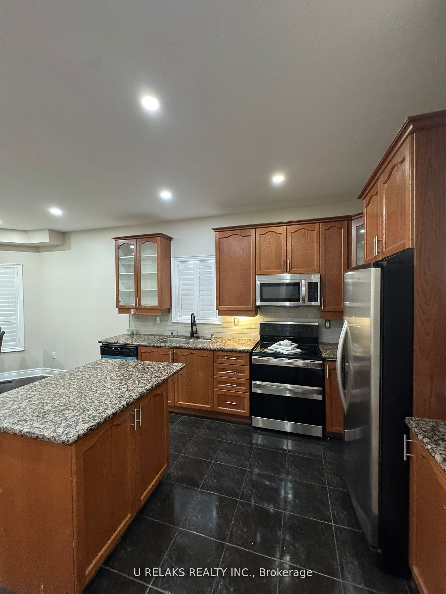 MLS #W12399377 image #17