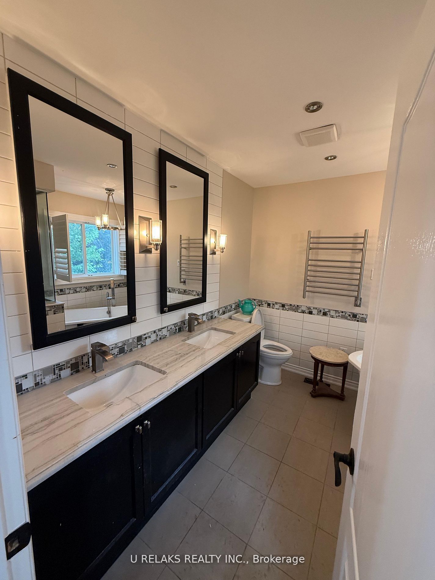 MLS #W12399377 image #27