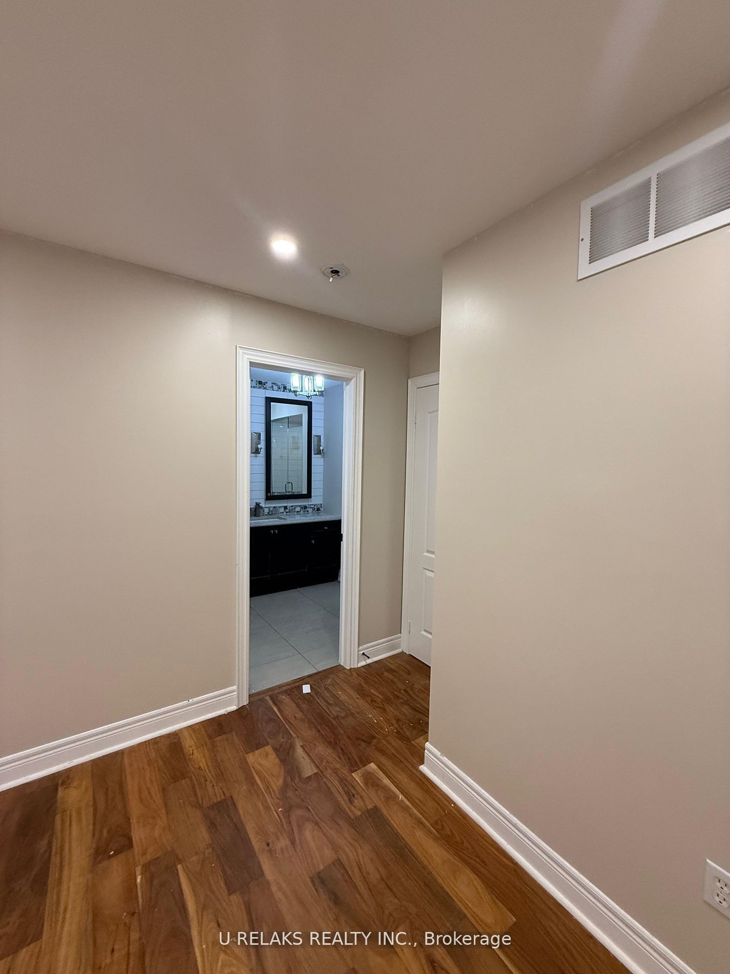 MLS #W12399377 image #28