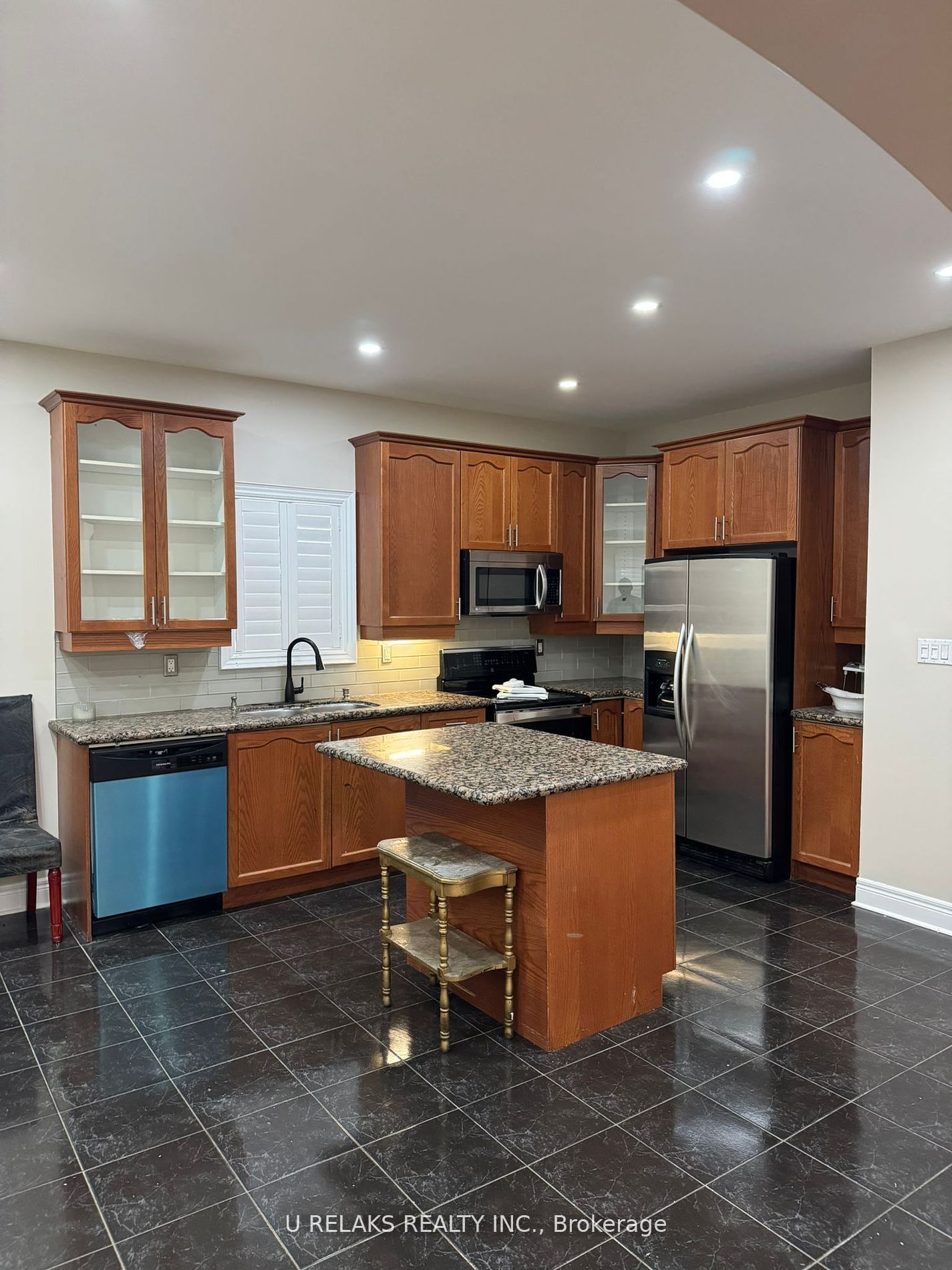 MLS #W12399377 image #5