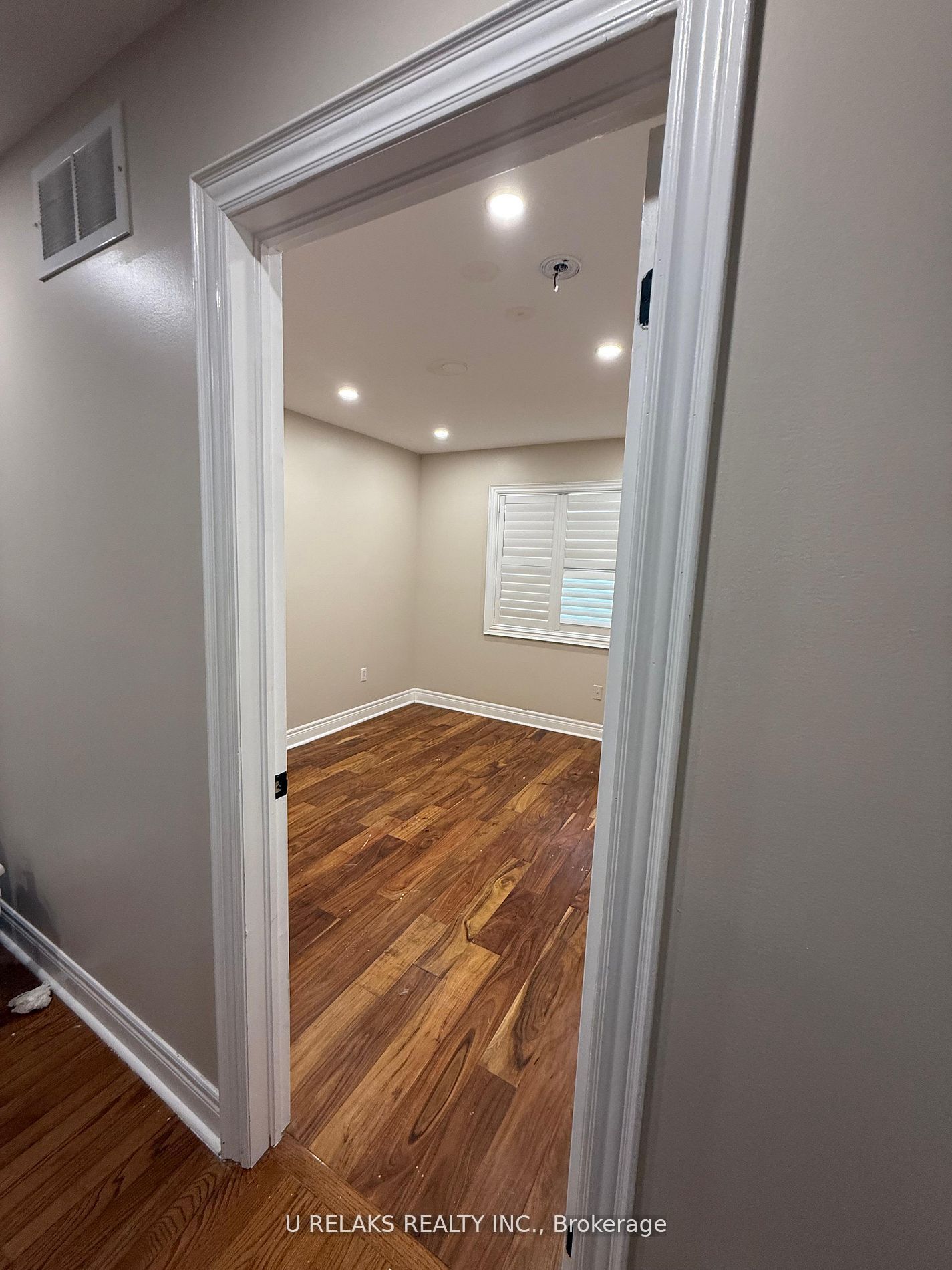 MLS #W12399377 image #6