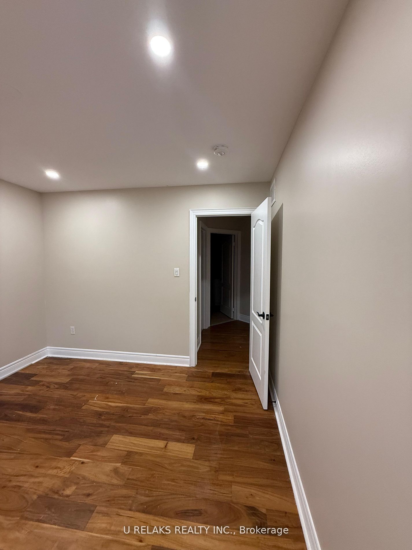 MLS #W12399377 image #9