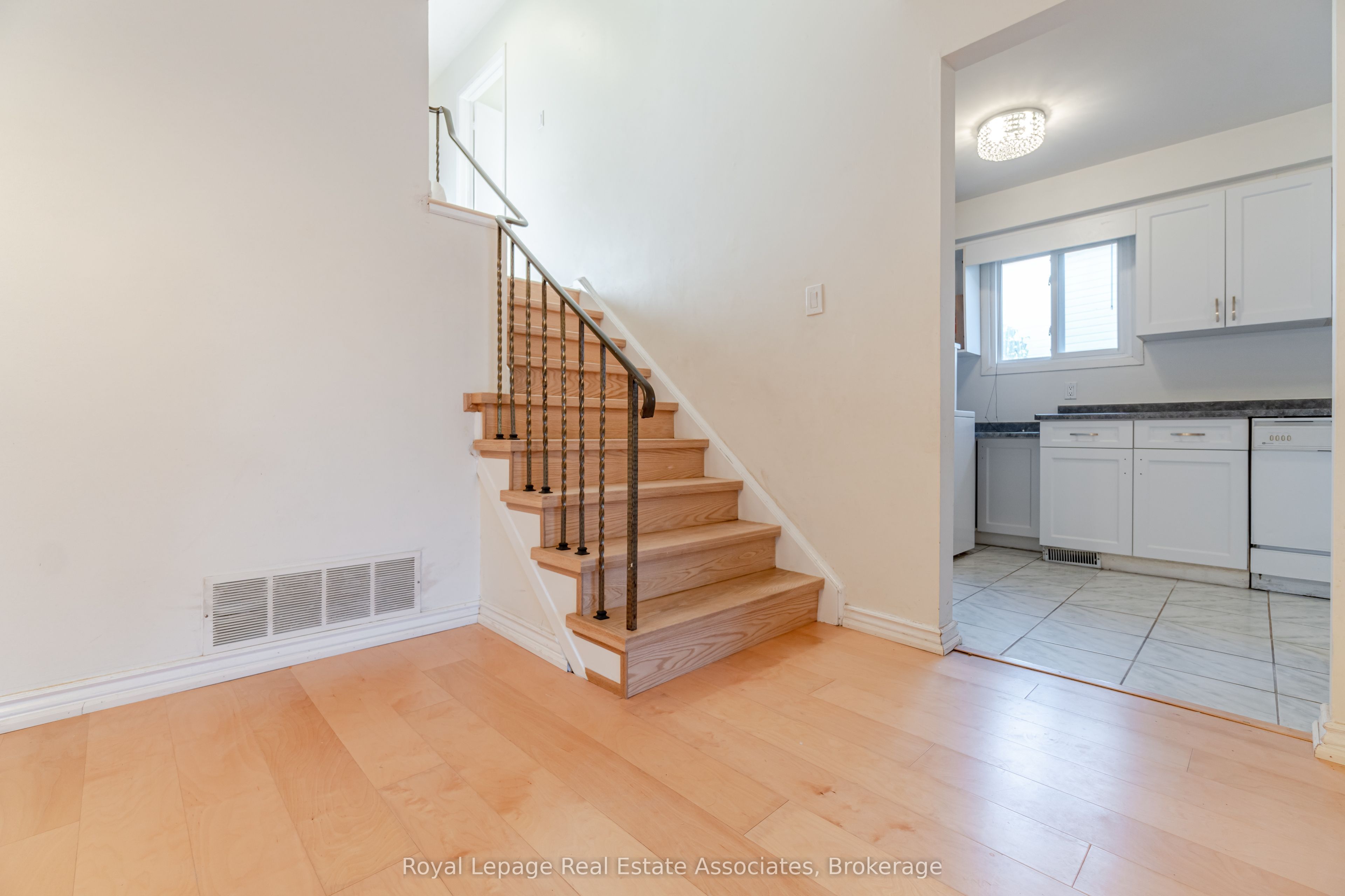 MLS #W12399637 image #17