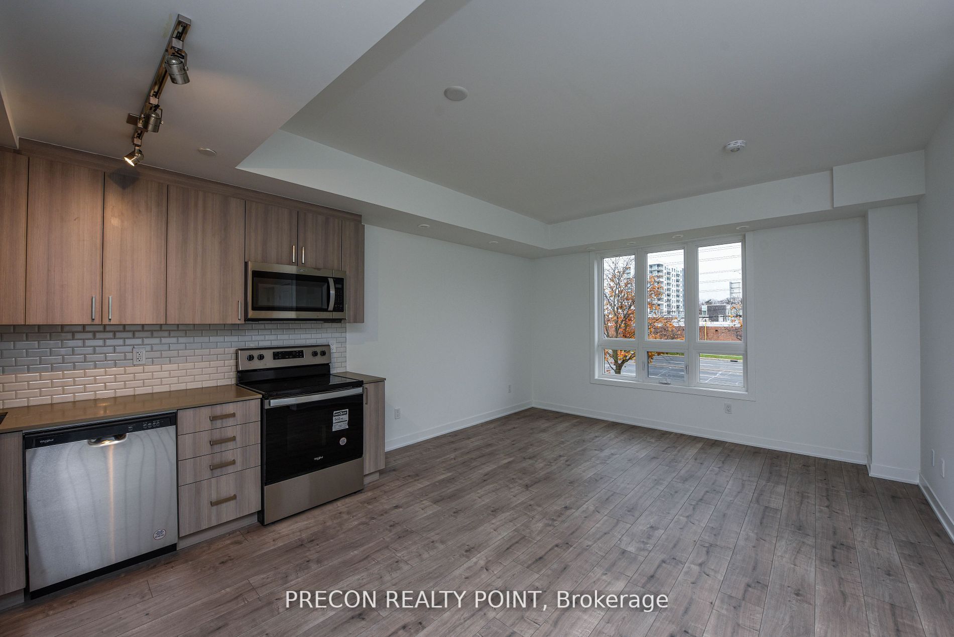 MLS #W12400025 image #10