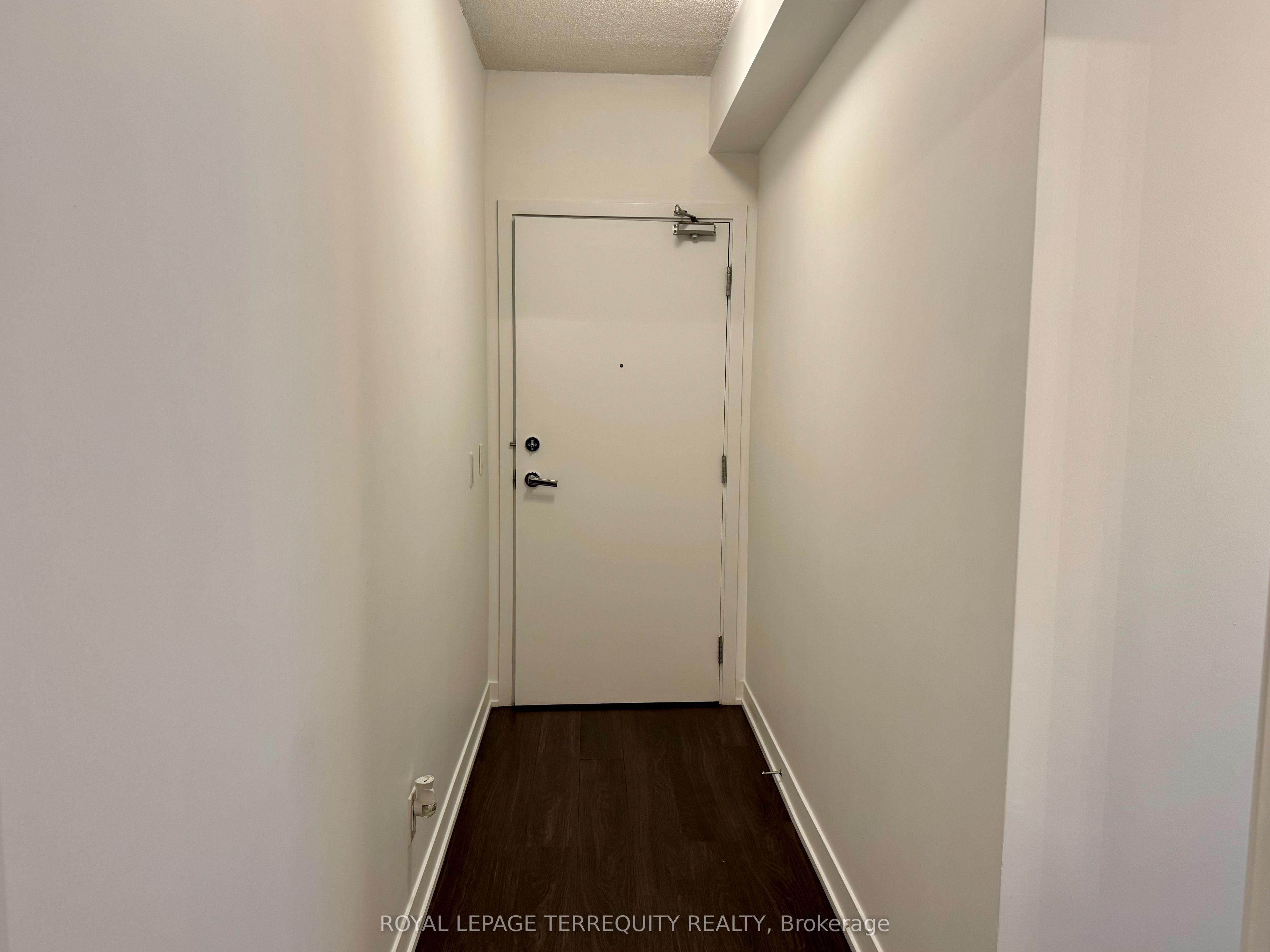 MLS #W12400028 image #10