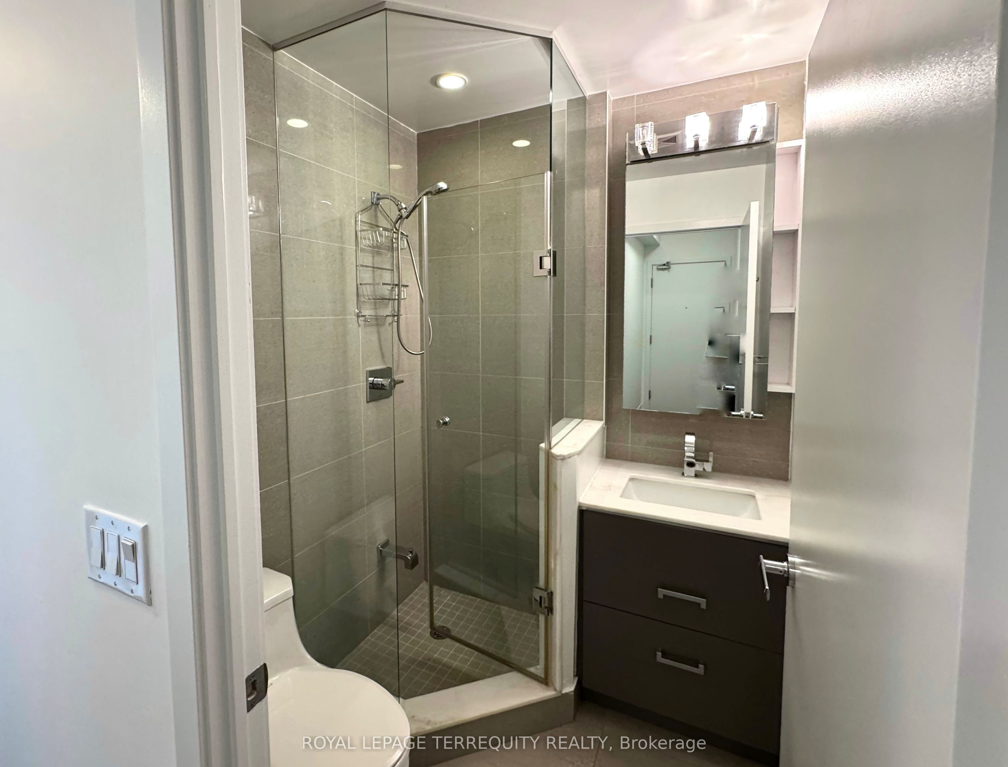 MLS #W12400028 image #11