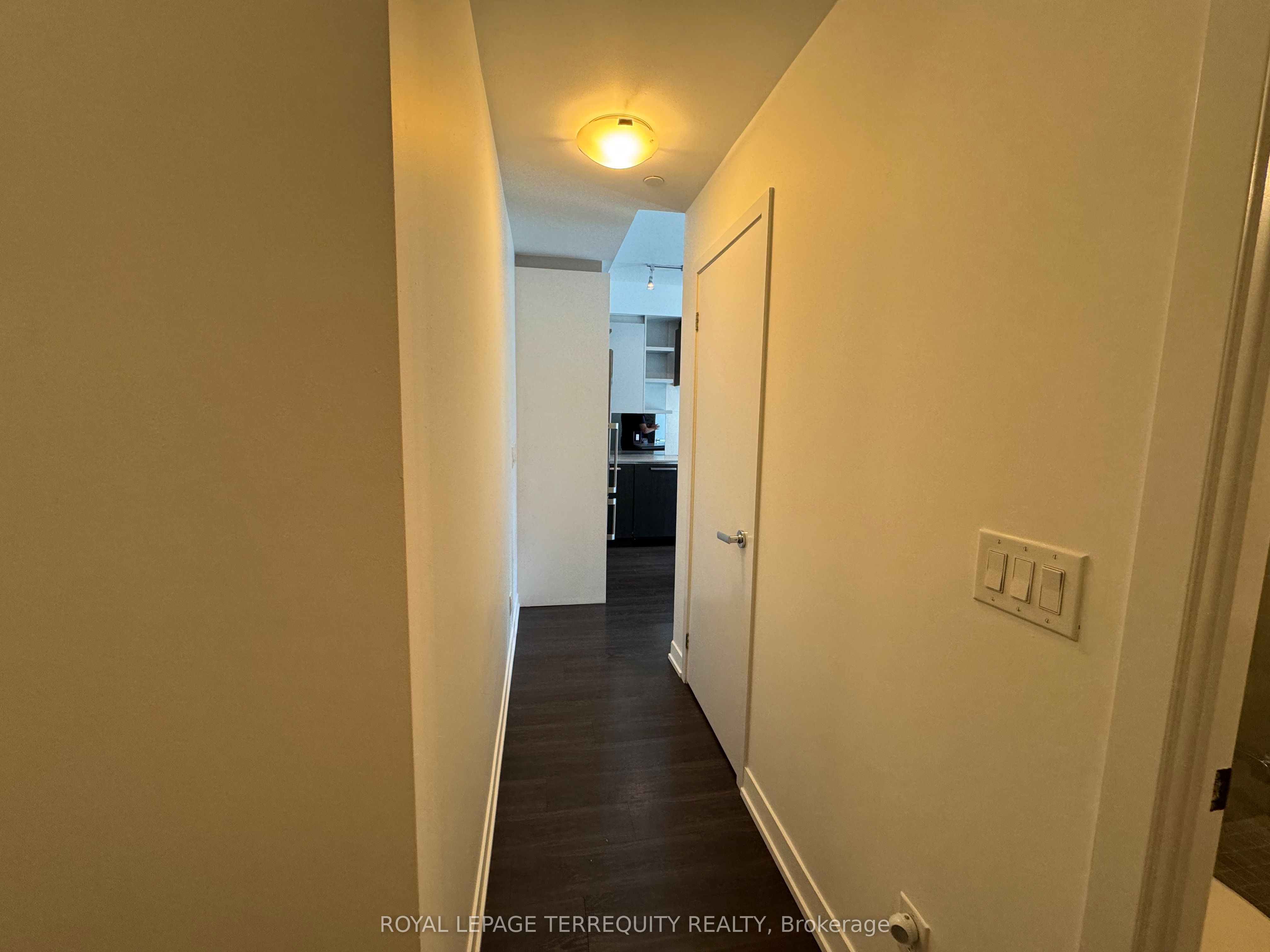 MLS #W12400028 image #9