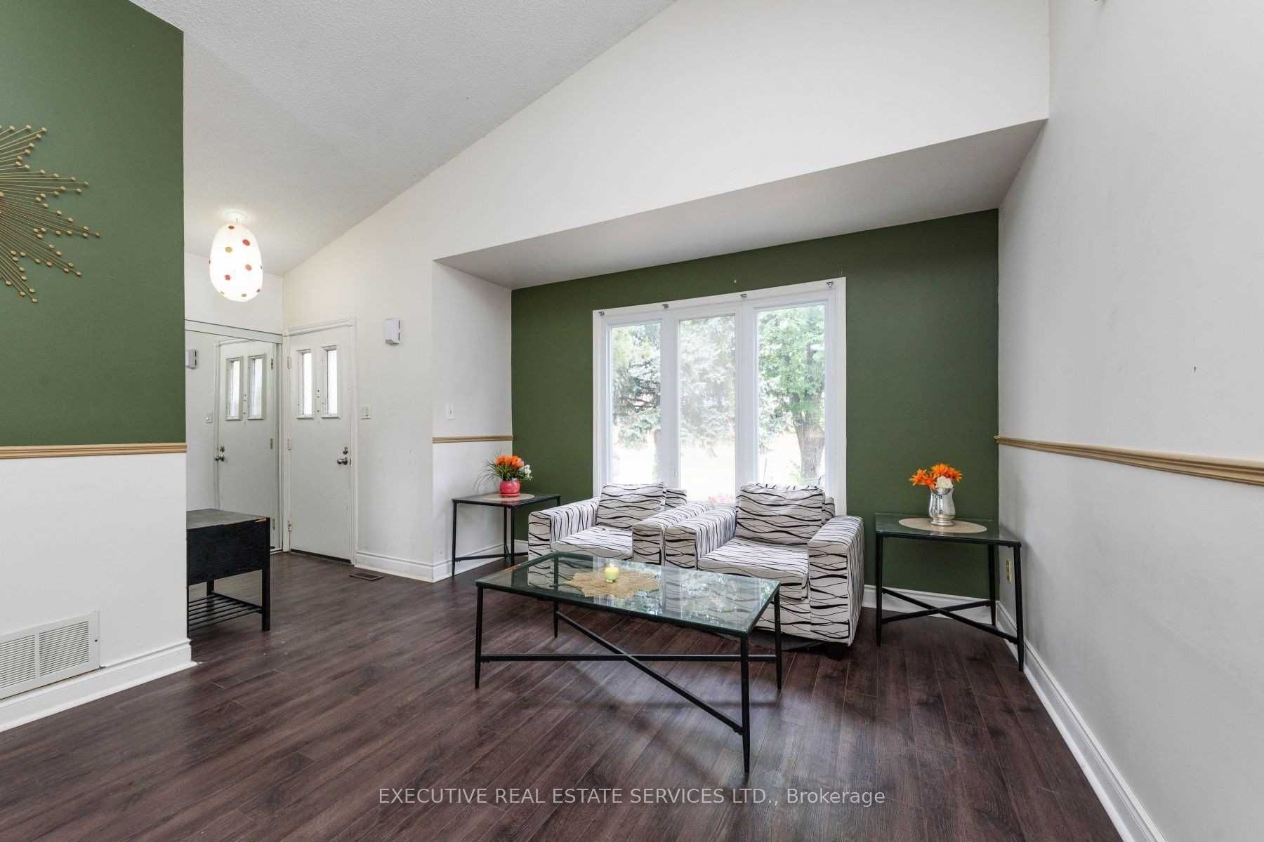 MLS #W12400094 image #5