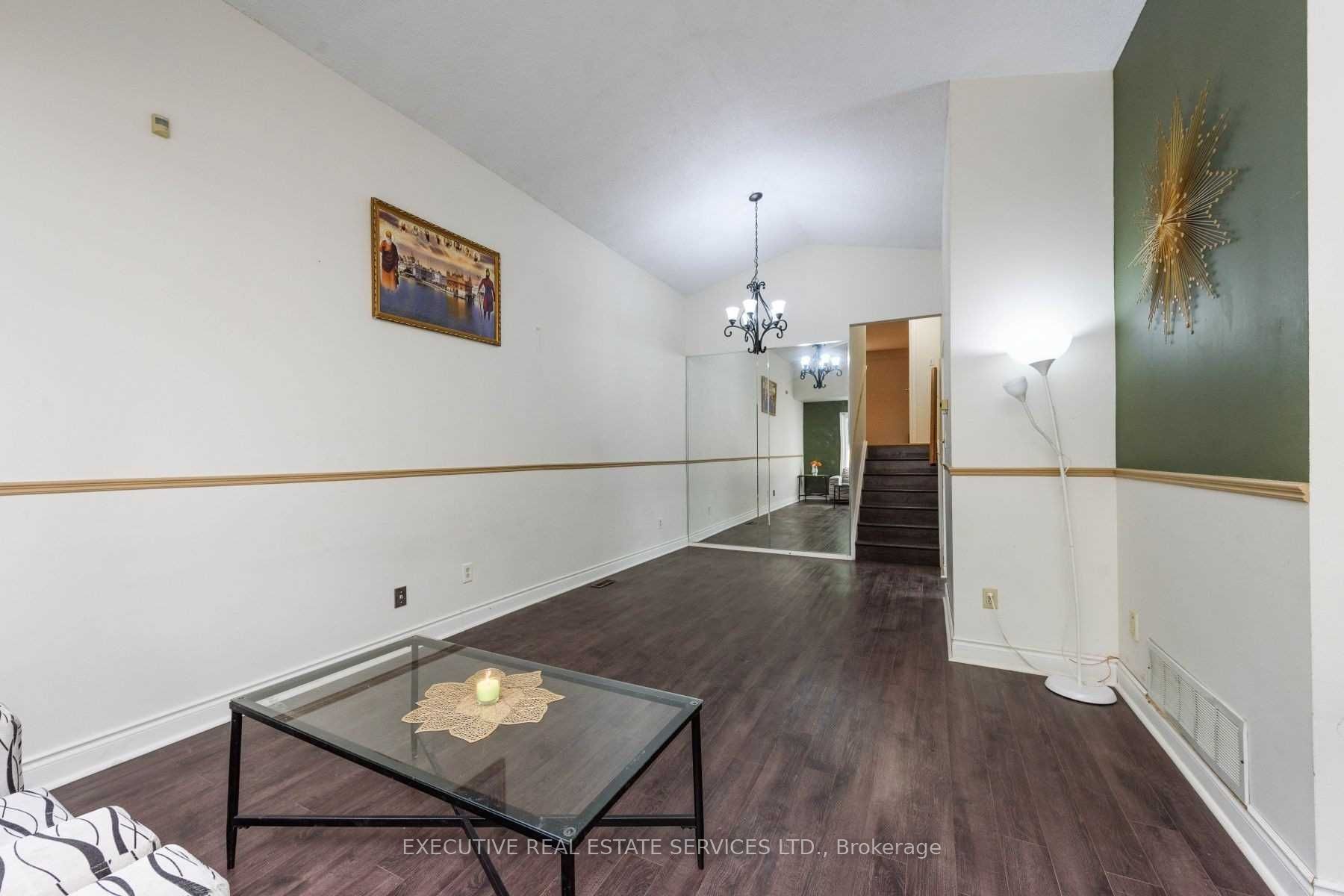 MLS #W12400094 image #6