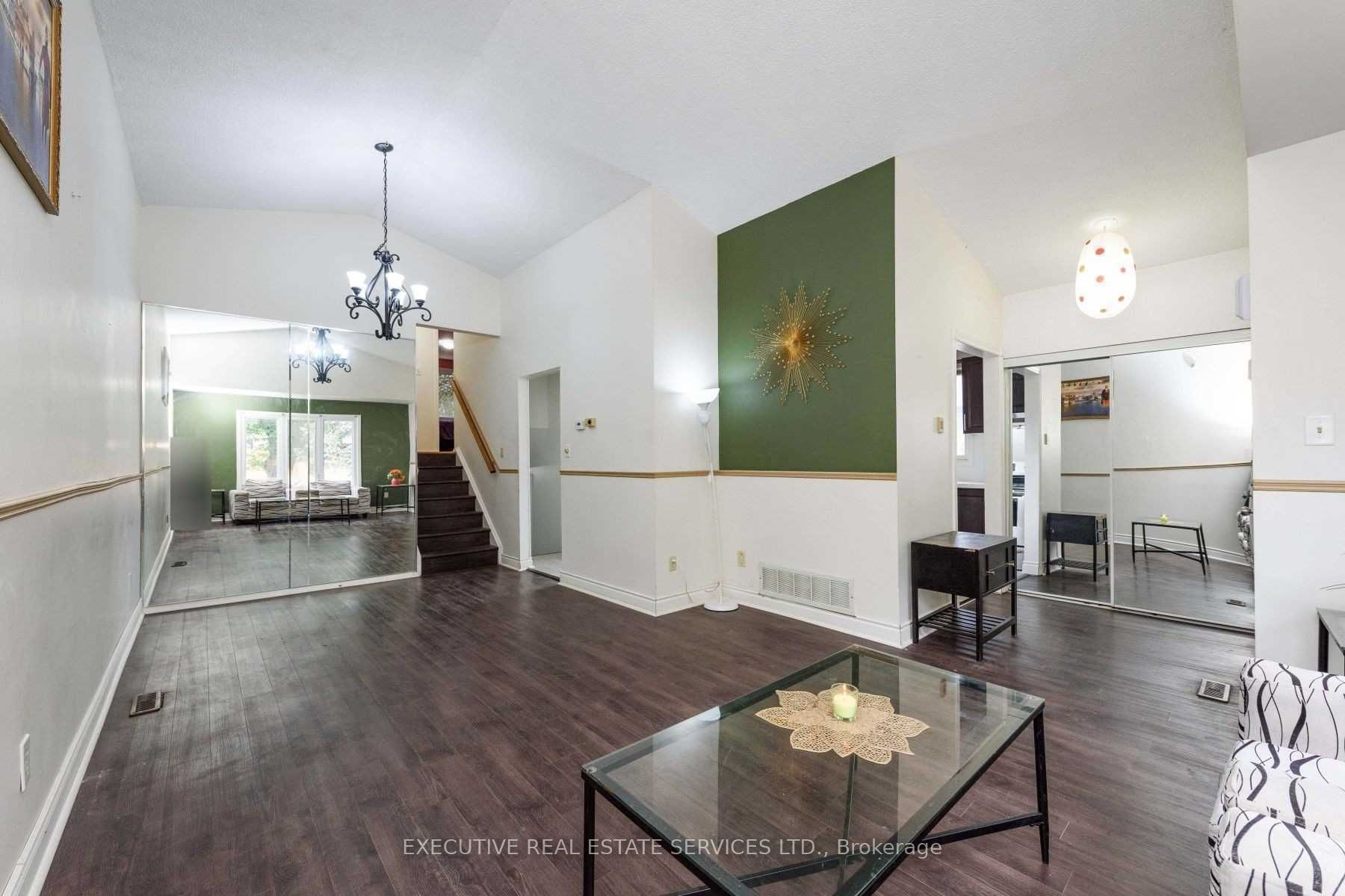 MLS #W12400094 image #7