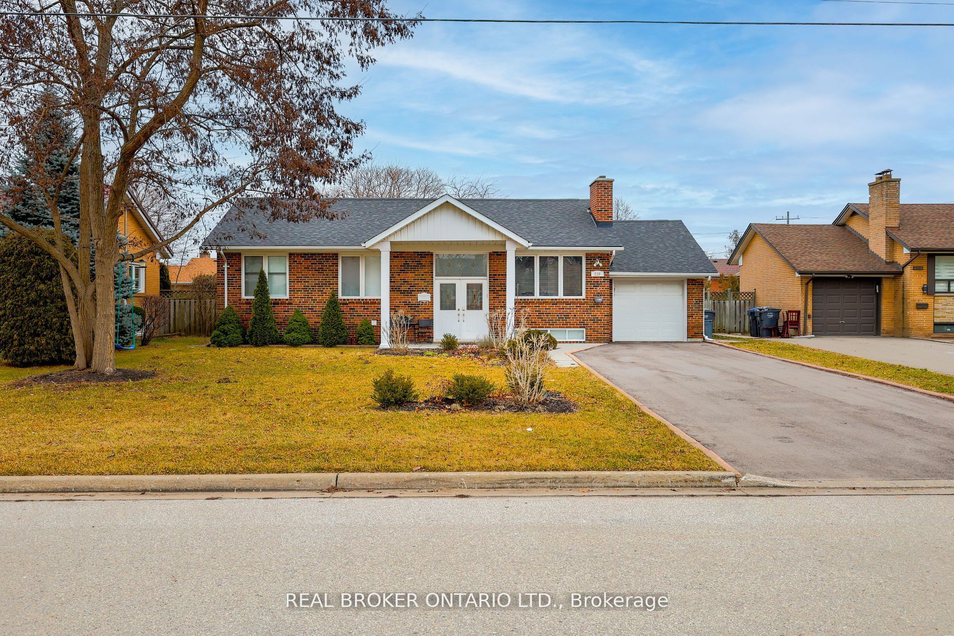 MLS #W12400139 image #1