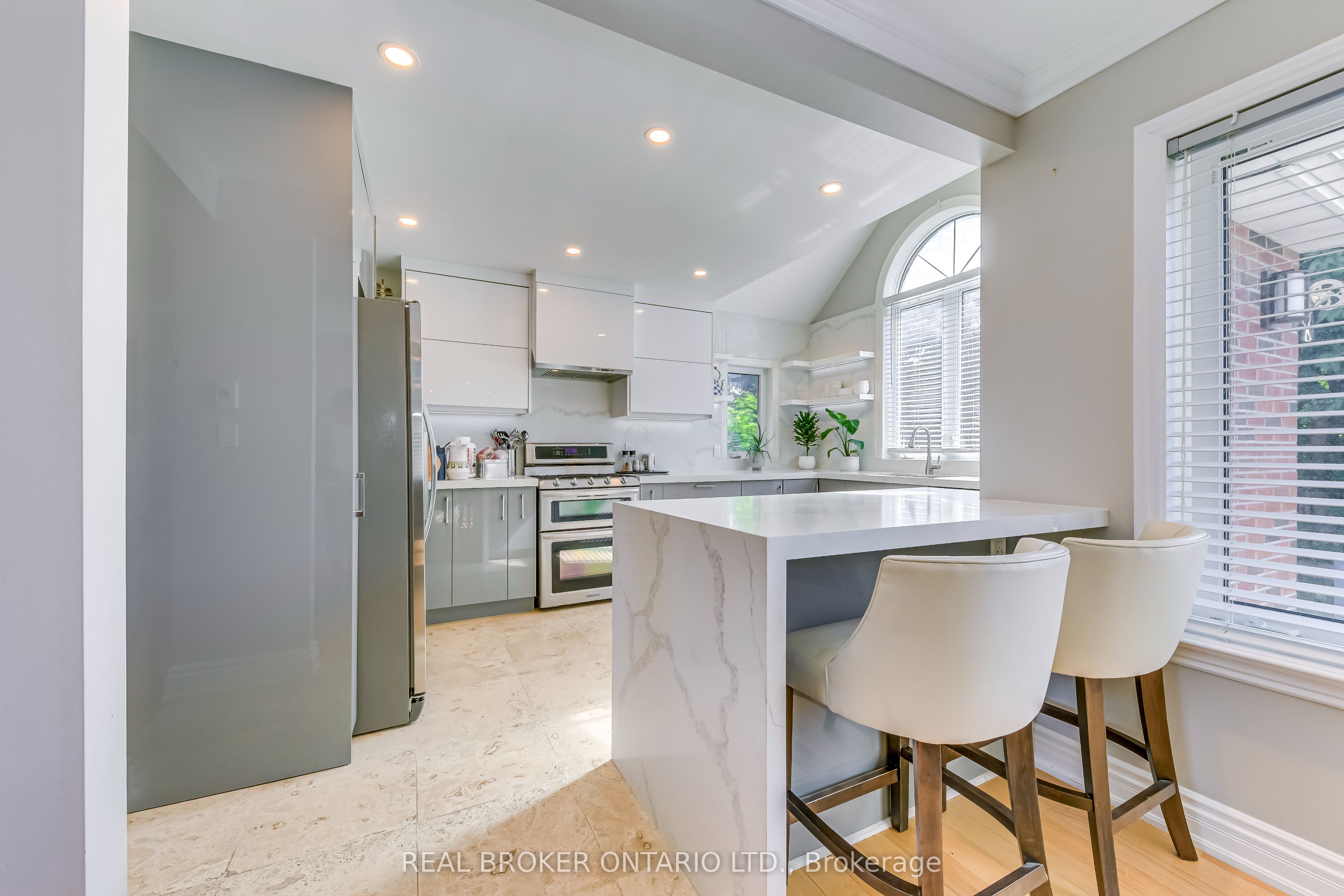 MLS #W12400139 image #16