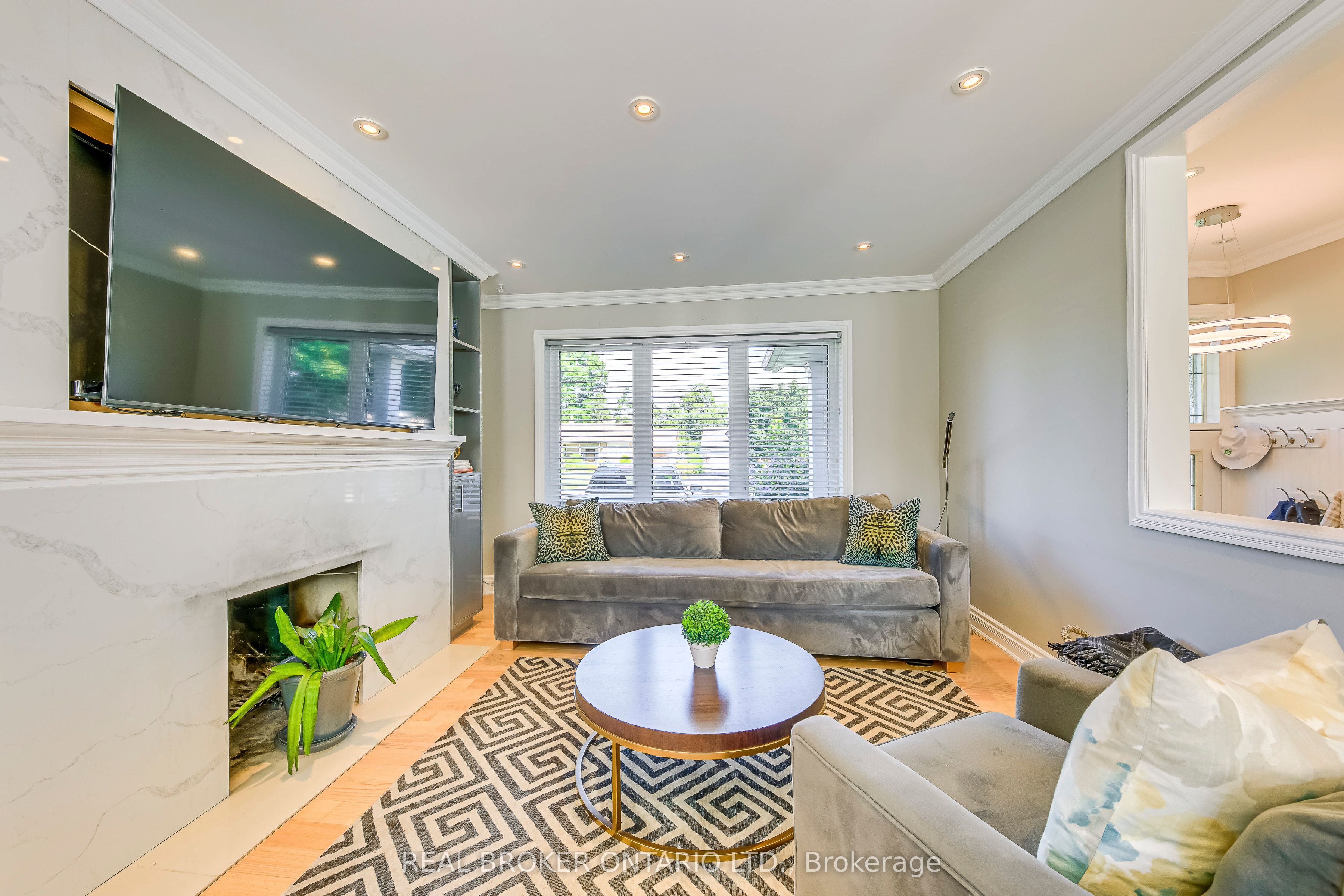 MLS #W12400139 image #24