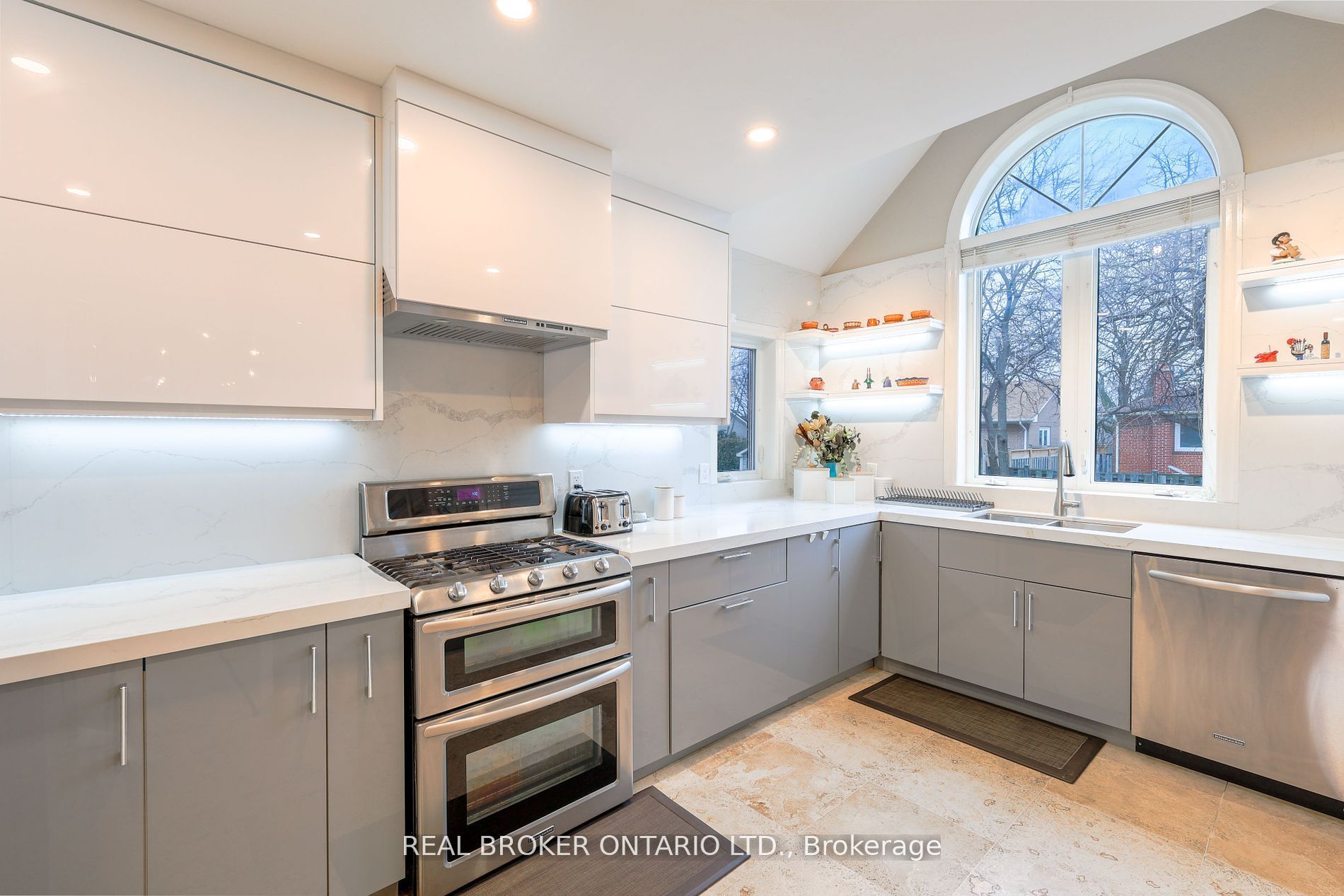 MLS #W12400139 image #7