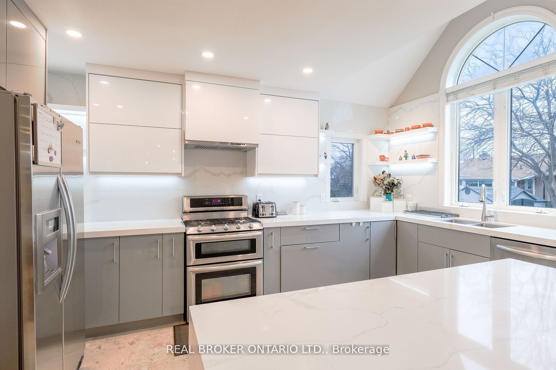 MLS #W12400139 image #9