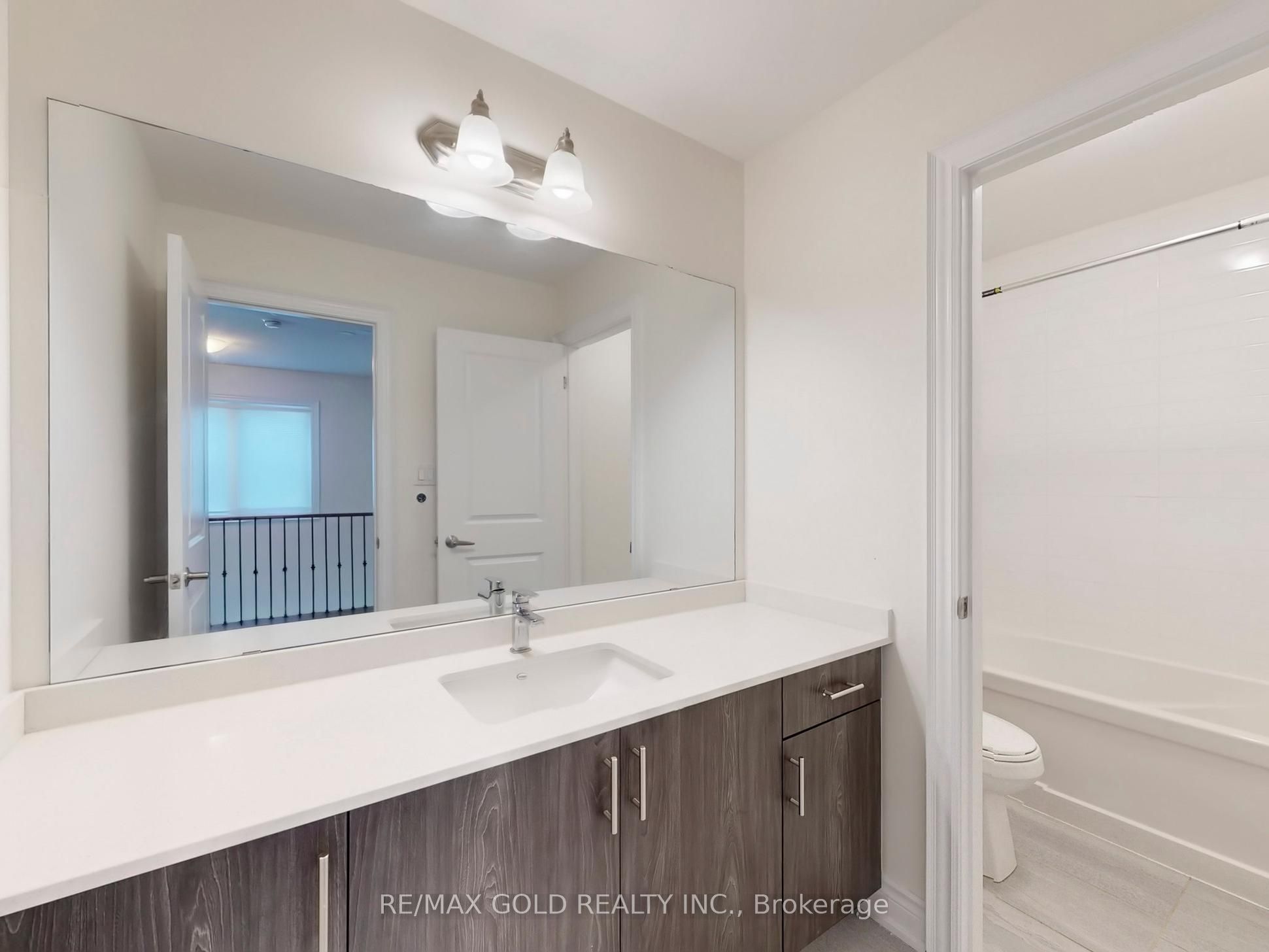 MLS #W12400291 image #40