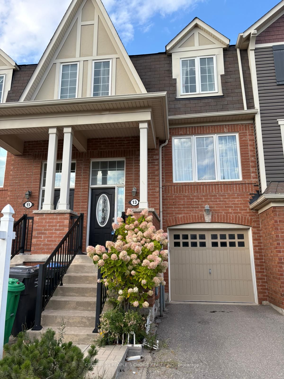 MLS #W12400419 image #1