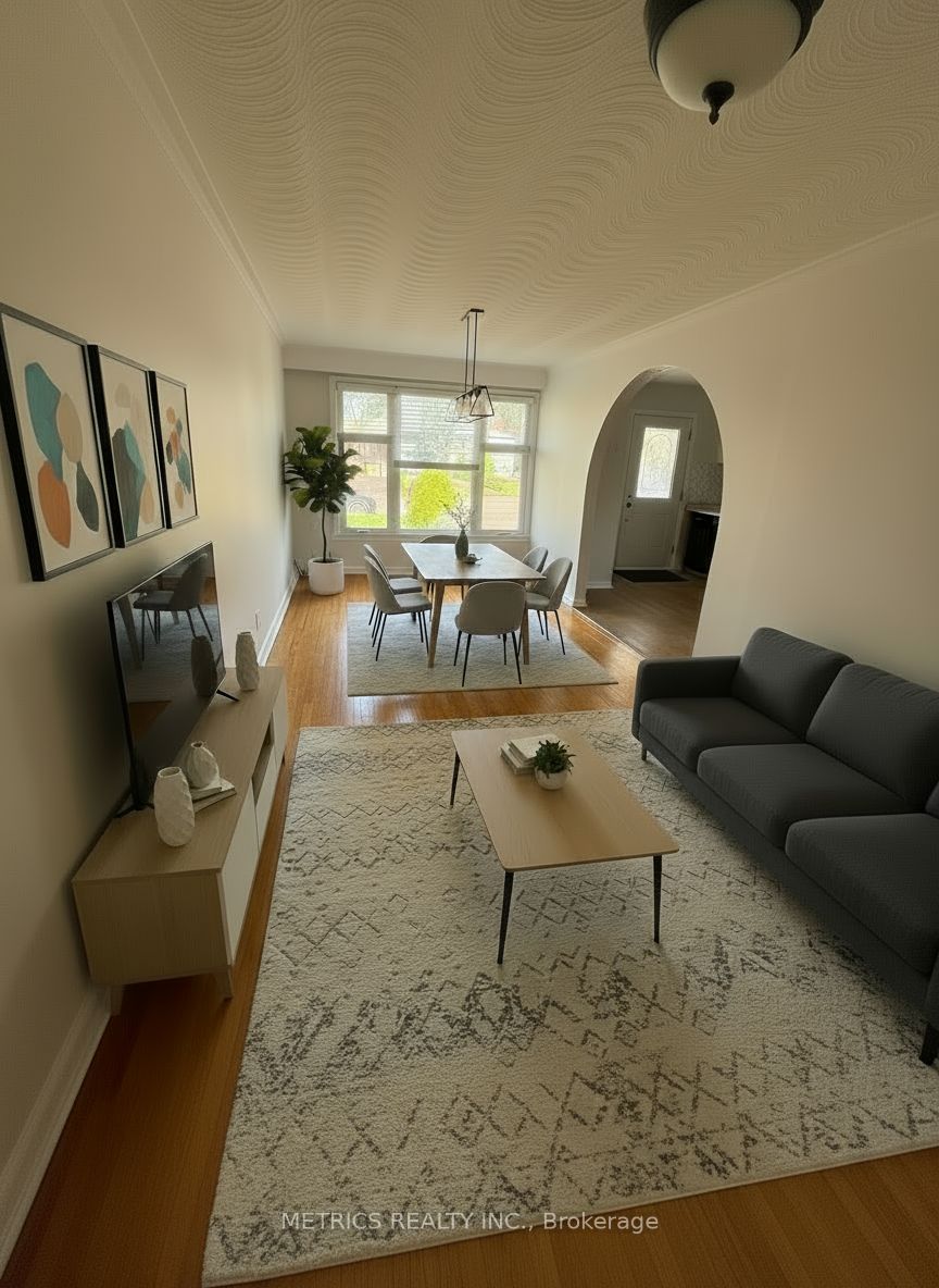 MLS #W12371028 image #2