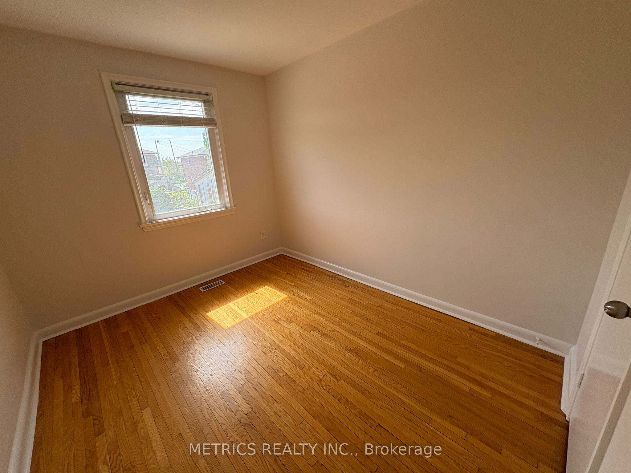 MLS #W12371028 image #7